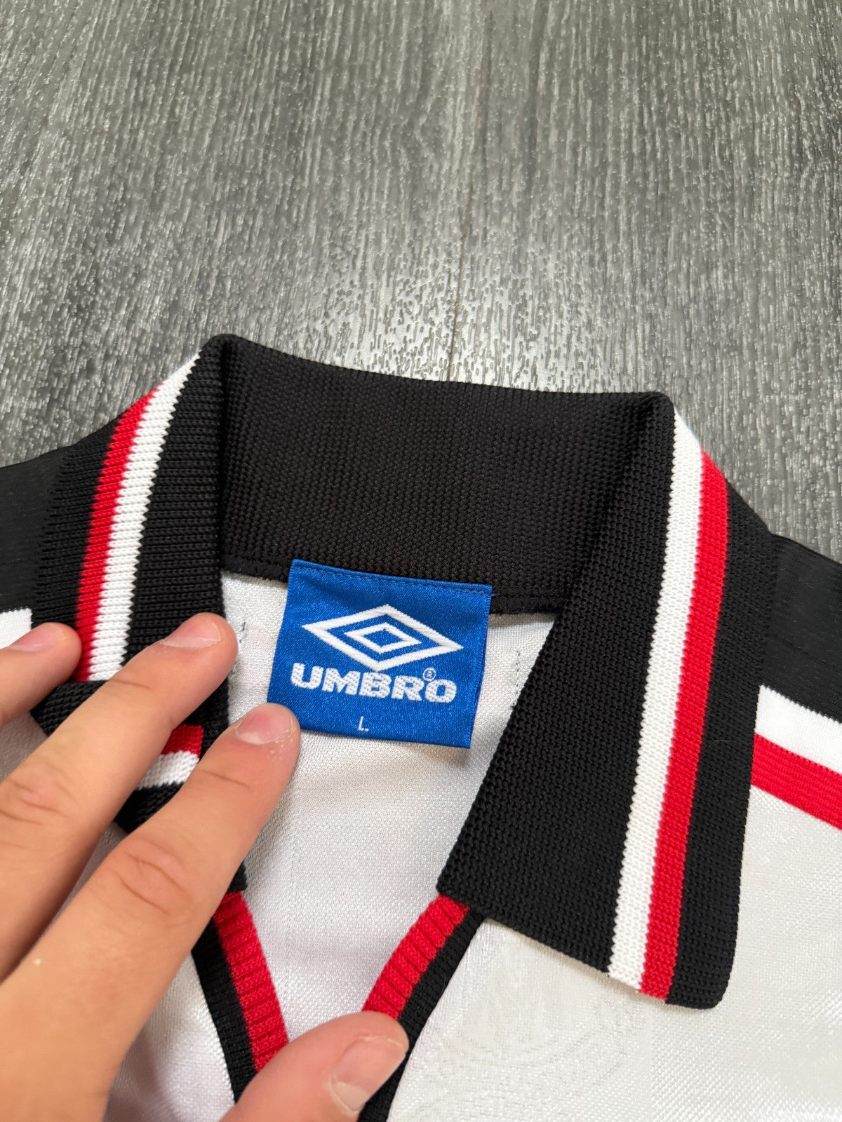 Original Authentic Umbro Manchester United 1997/1998 Away Shirt Mens Large2