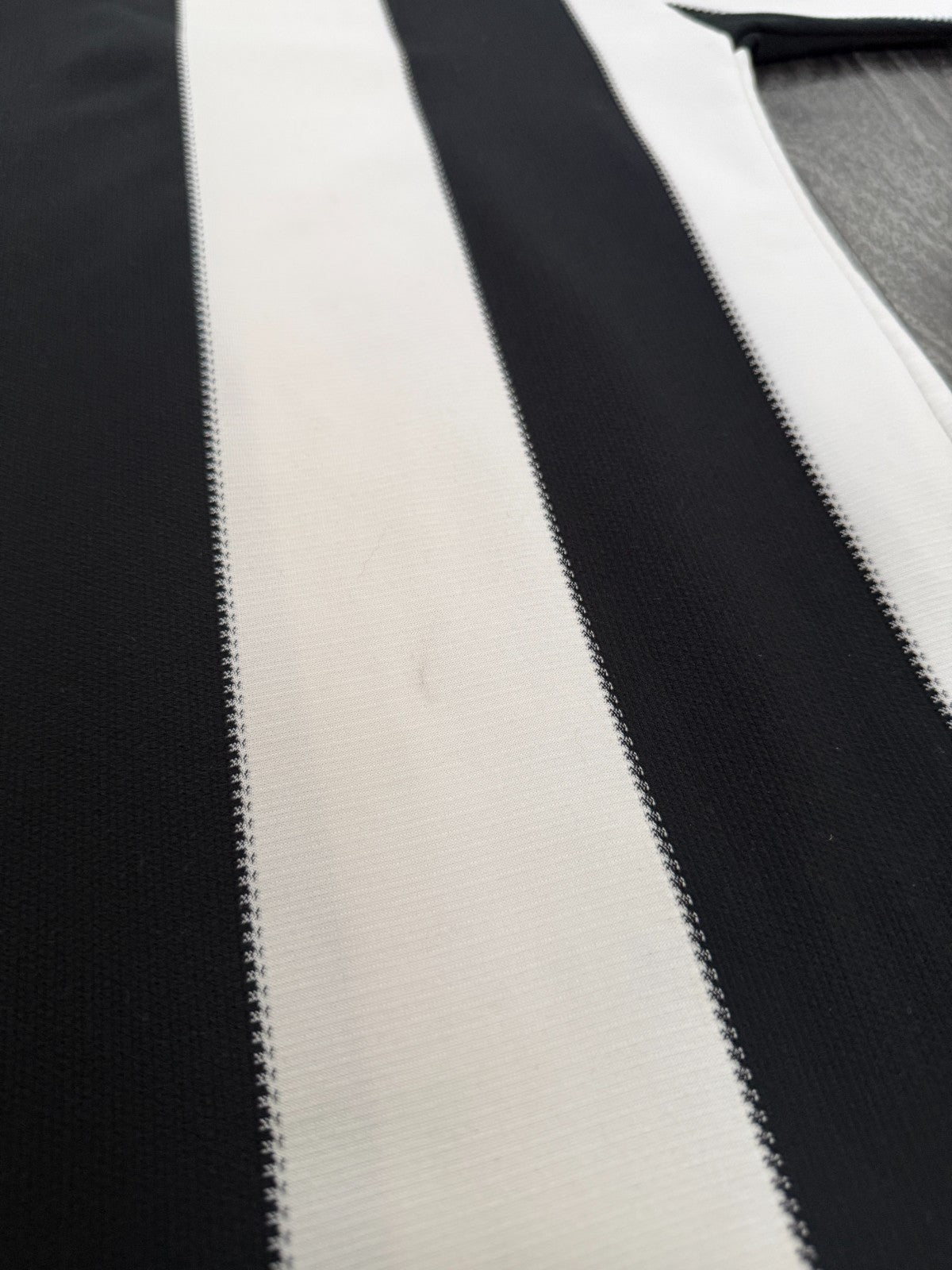 Original Adidas Newcastle United 1995/1996 Home Shirt Mens Medium9