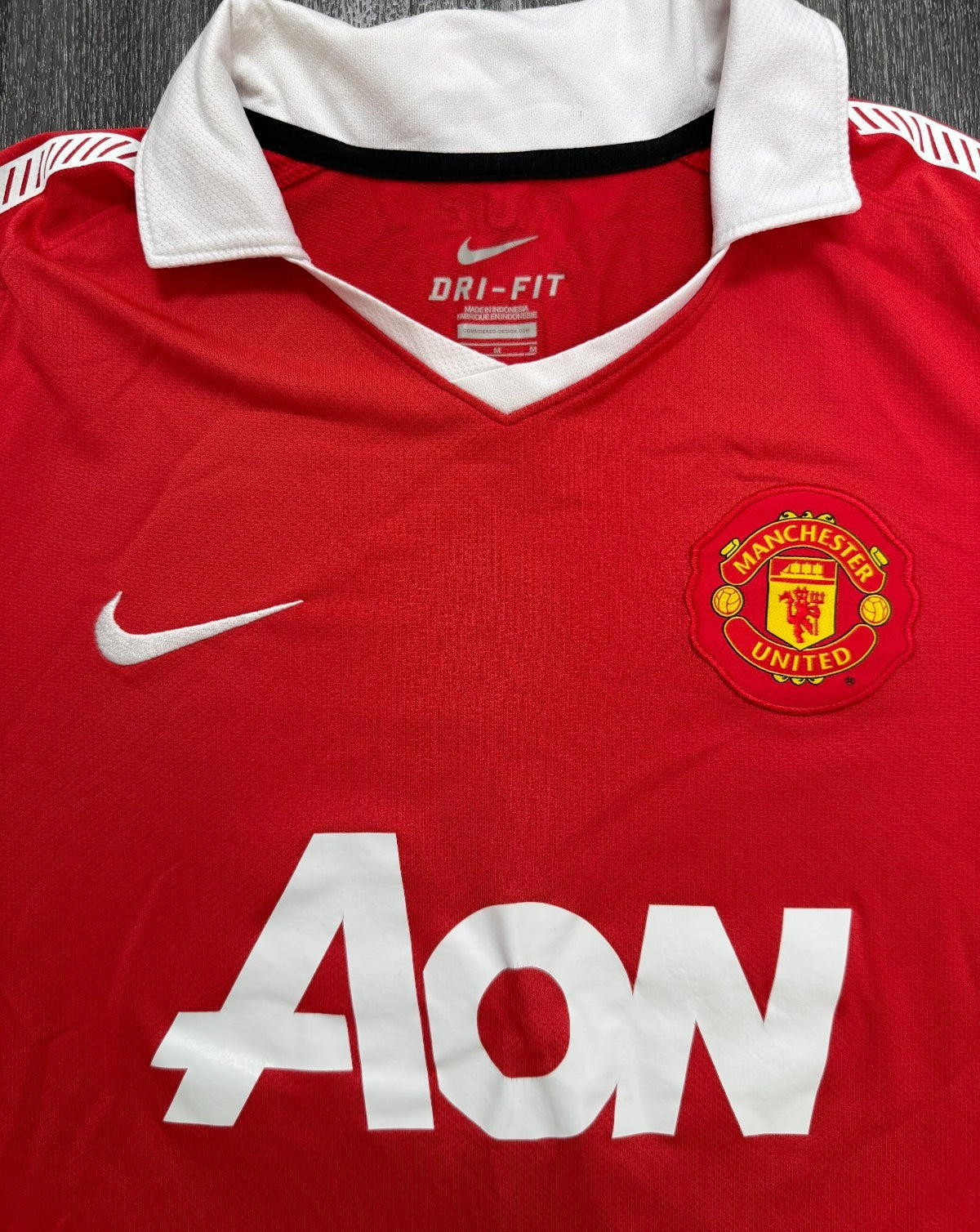 Original Authentic Nike Manchester United 2010/2011 Home Shirt Mens Medium1