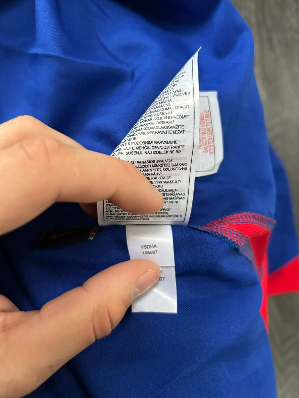 BRAND NEW Original Nike Manchester United 2005/2006 Away Shirt Mens Extra Large10