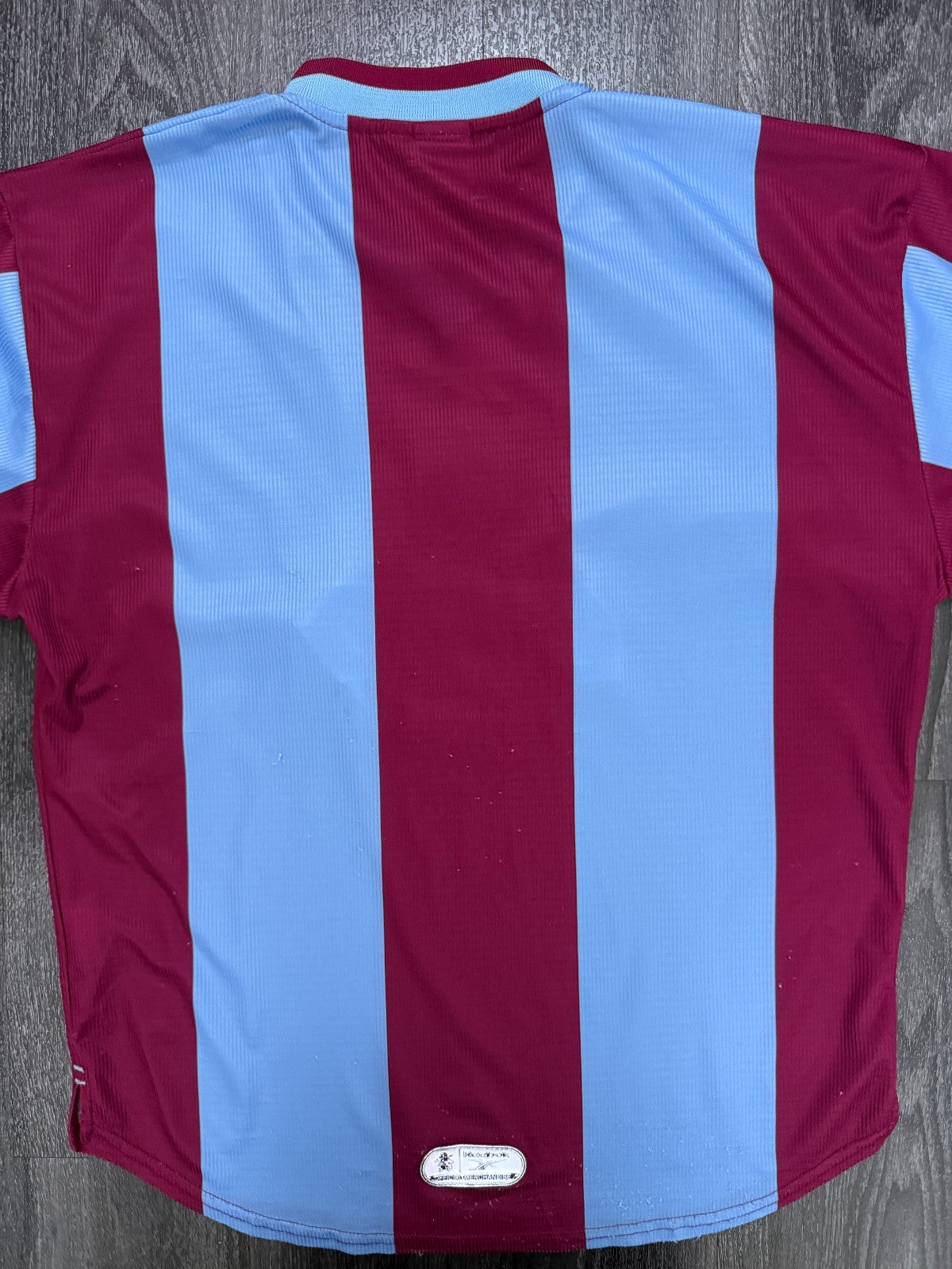 Original Reebok Aston Villa 1999/2000 Home Shirt Mens Medium M8