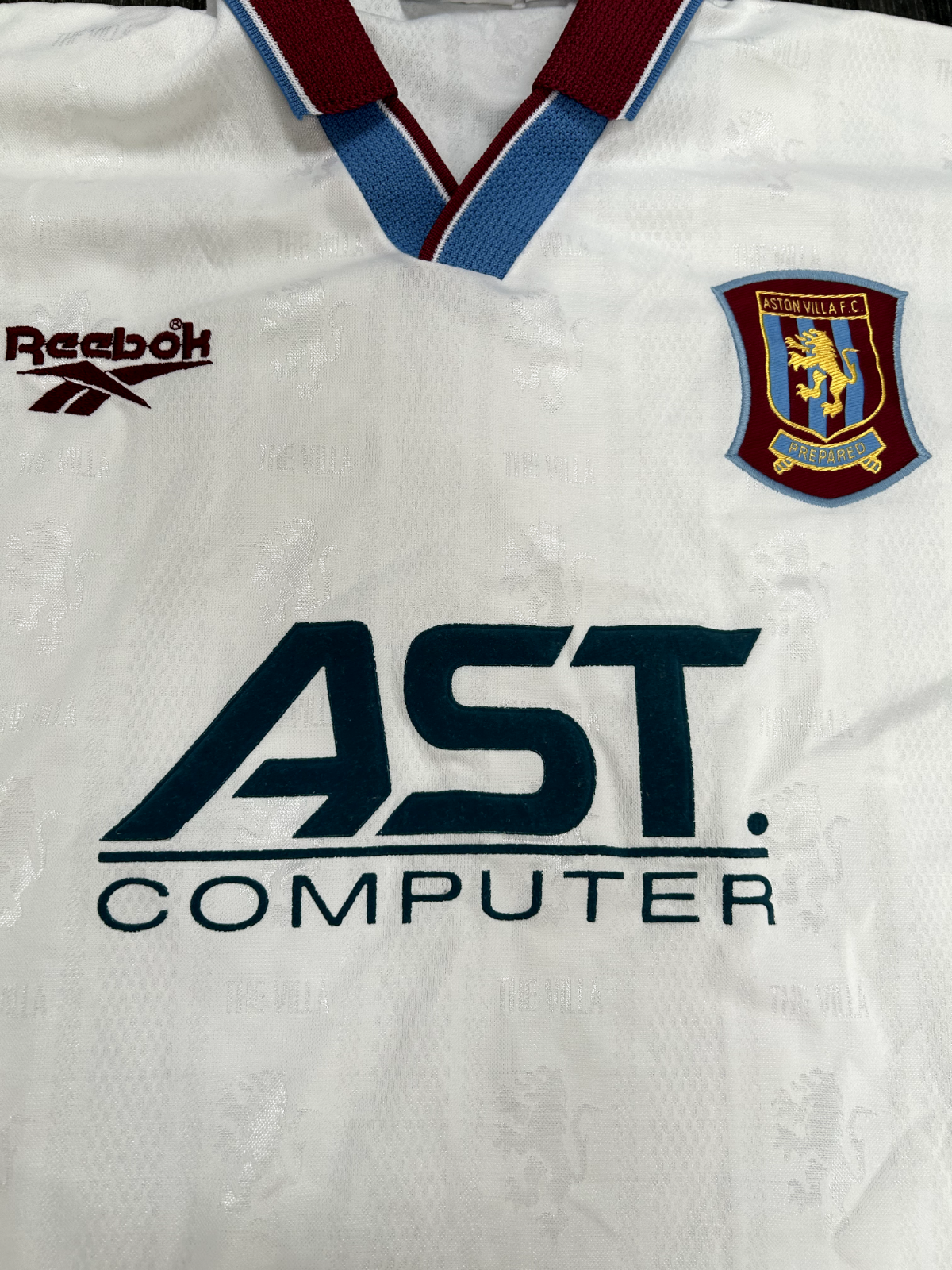 Original Authentic Reebok Aston Villa 1996/1997 Away Shirt Mens Large1