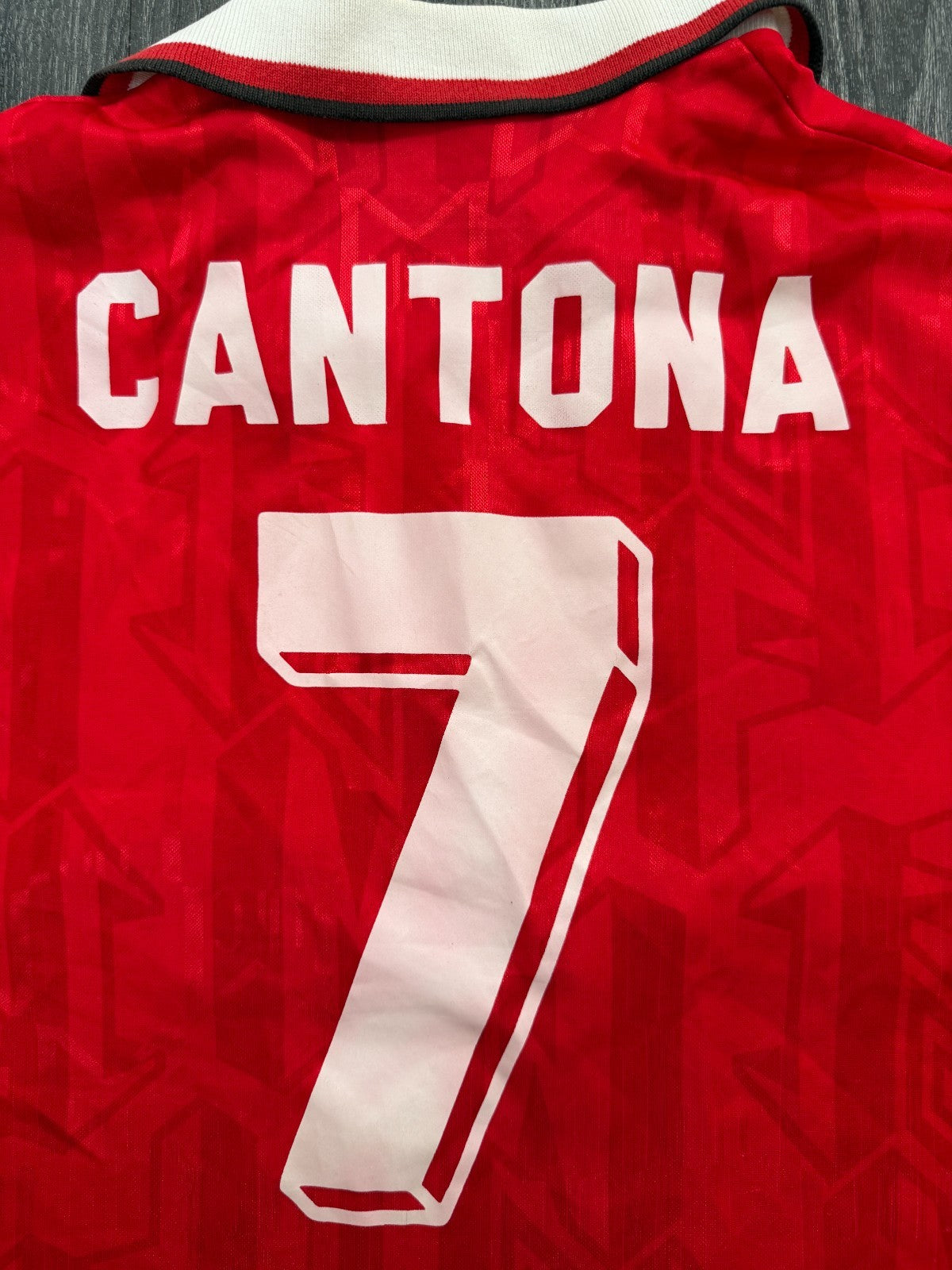 Umbro Manchester United 1992/1993 Home Shirt CANTONA 7 Mens Small7