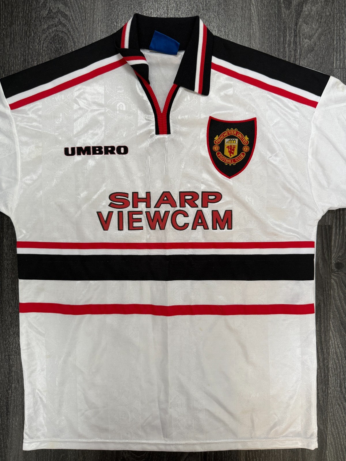 Original Authentic Umbro Manchester United 1997/1998 Away Shirt Mens Large0