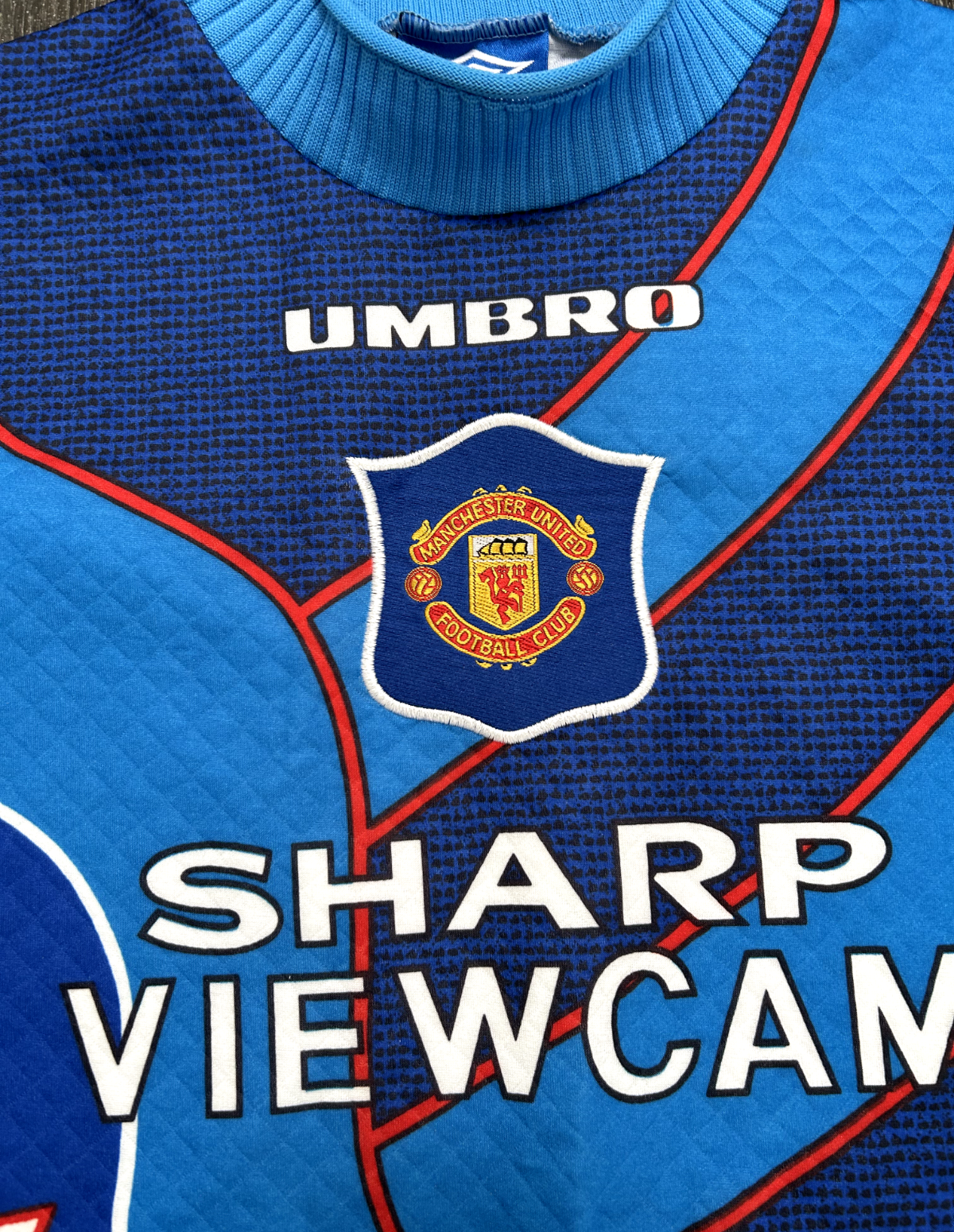 MINT Authentic Umbro Manchester United 1995/1997 Goalkeeper Shirt Mens Large1