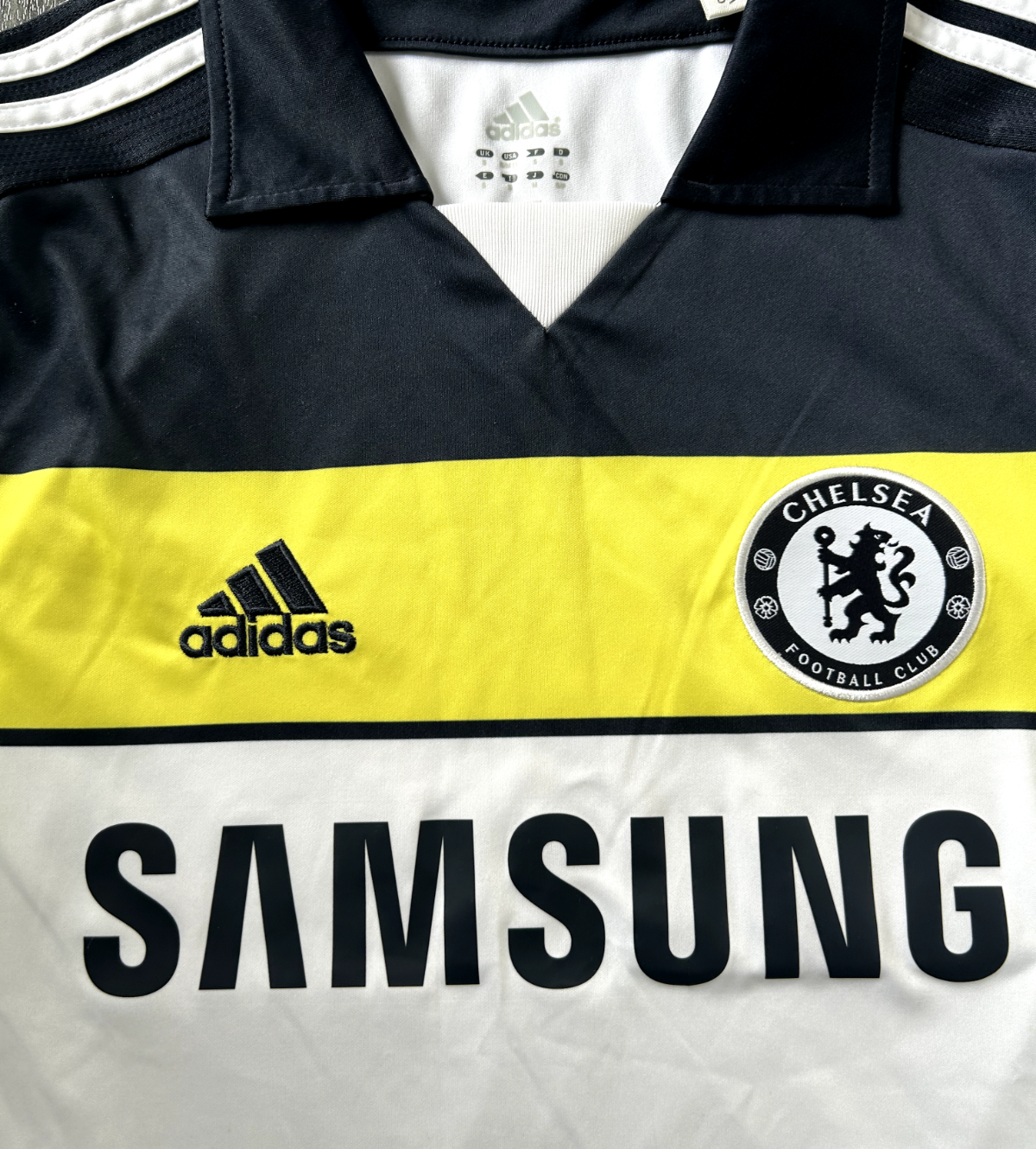 Original Authentic Adidas Chelsea 2011/2012 Third Shirt Mens Small1