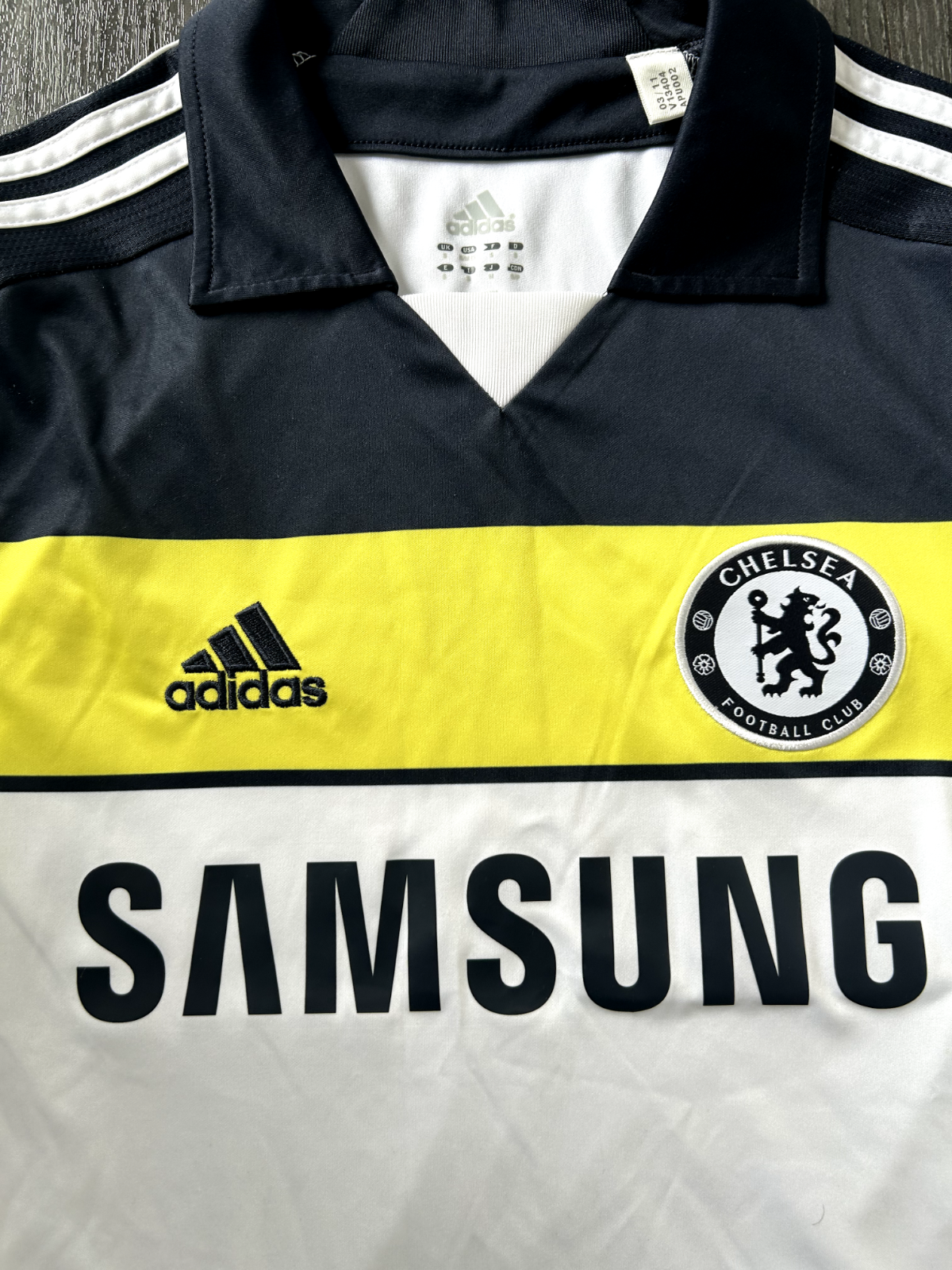 Original Authentic Adidas Chelsea 2011/2012 Third Shirt Mens Small1