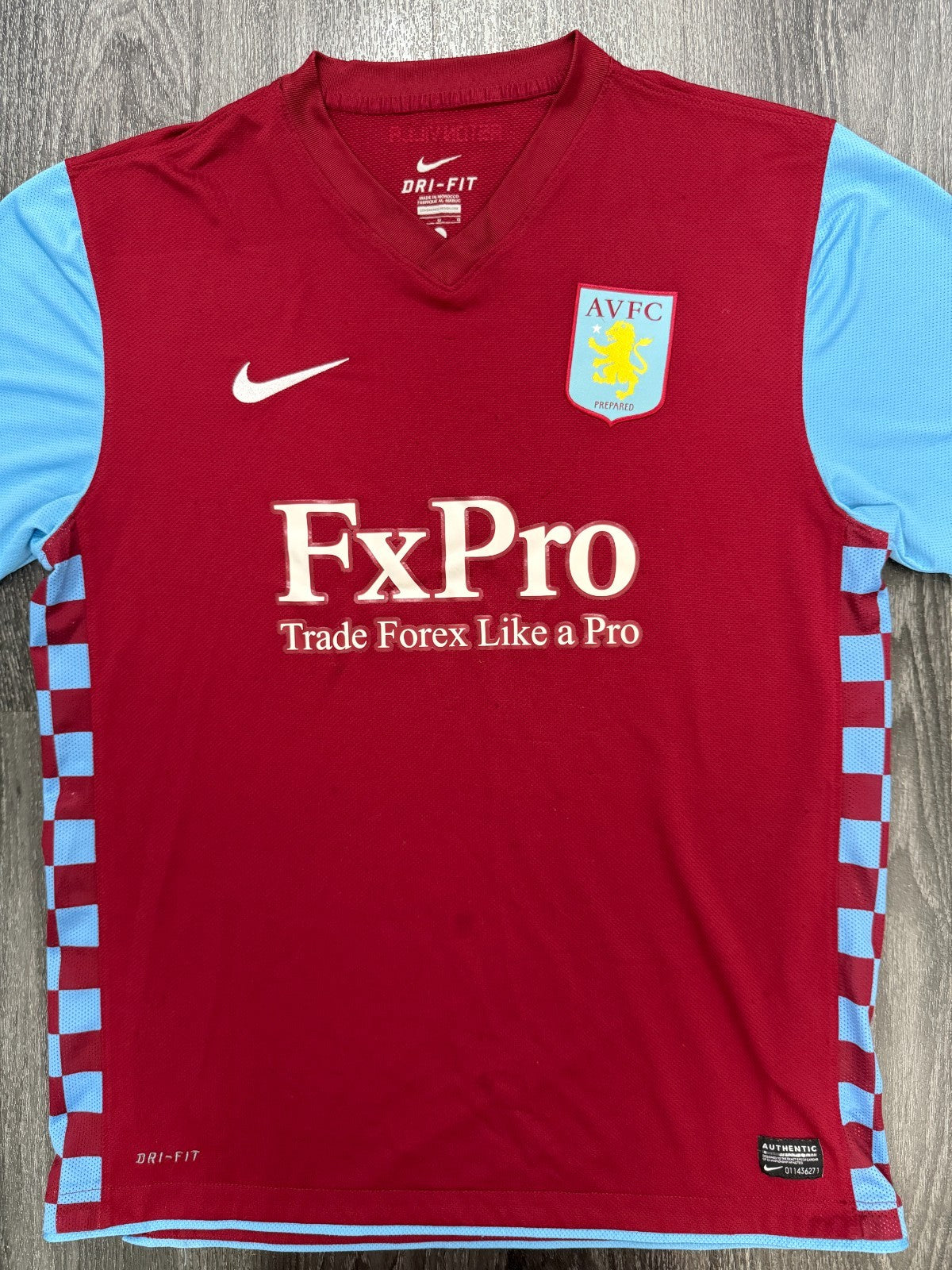 Original Authentic Nike Aston Villa 2010/2011 Home Shirt Mens Large0