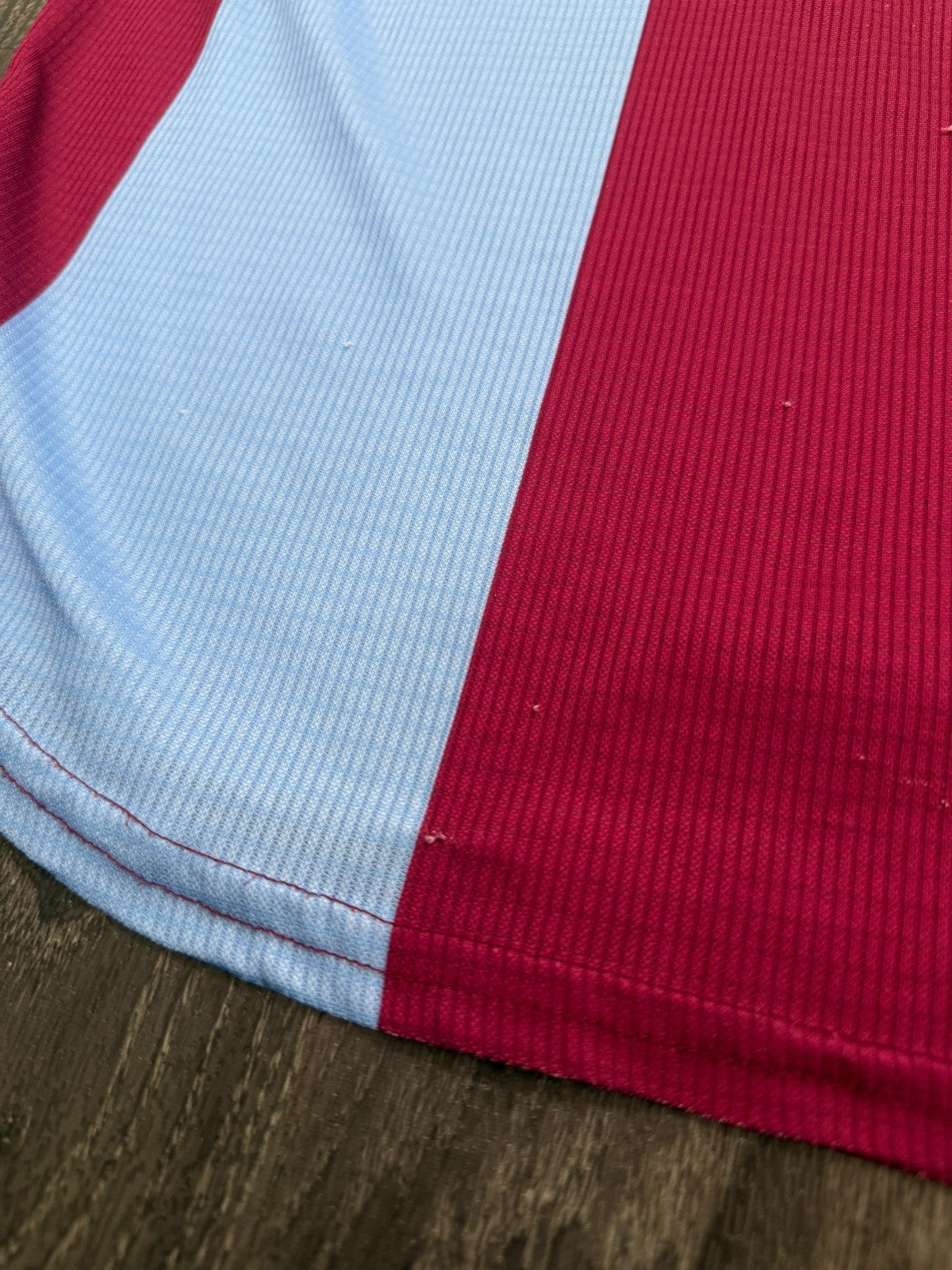 SIGNED Original Reebok Aston Villa 1999/2000 Home Shirt Mens Small4