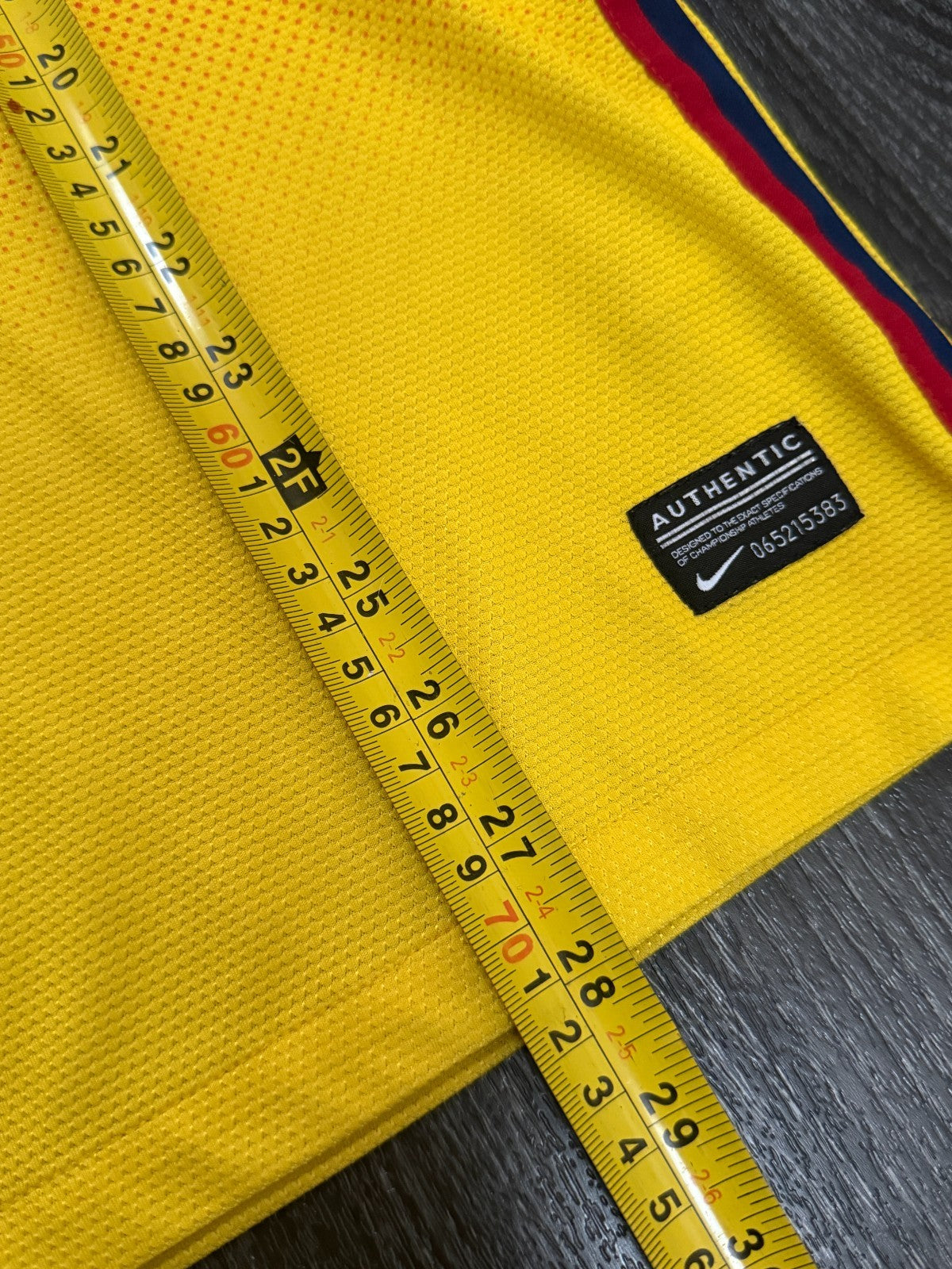 Original Nike Barcelona 2012/2013 Away Shirt Mens Medium4