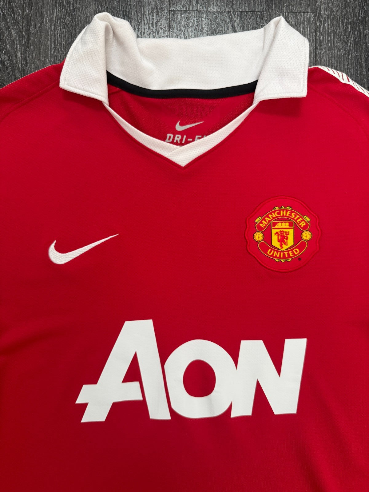 Original Nike Manchester United 2010/2011 Home Shirt Mens Large1