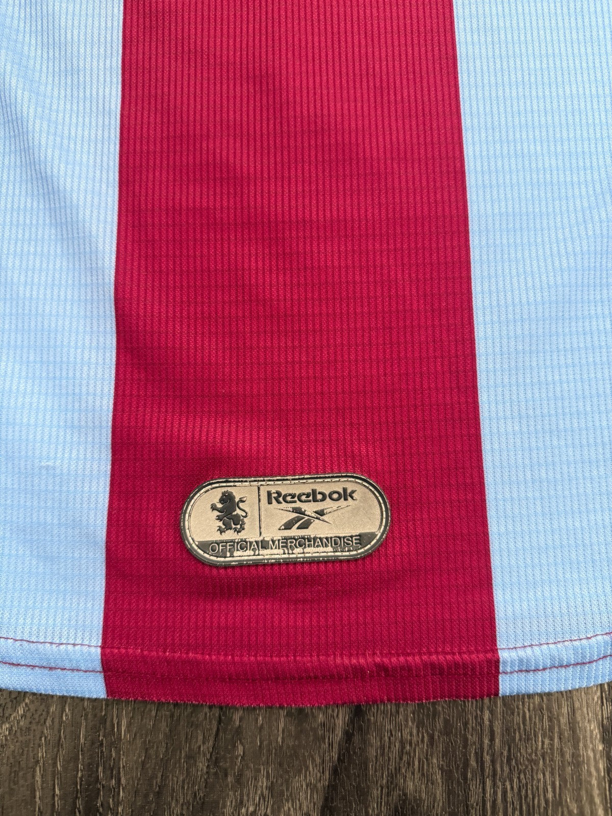 SIGNED Original Reebok Aston Villa 1999/2000 Home Shirt Mens Small9