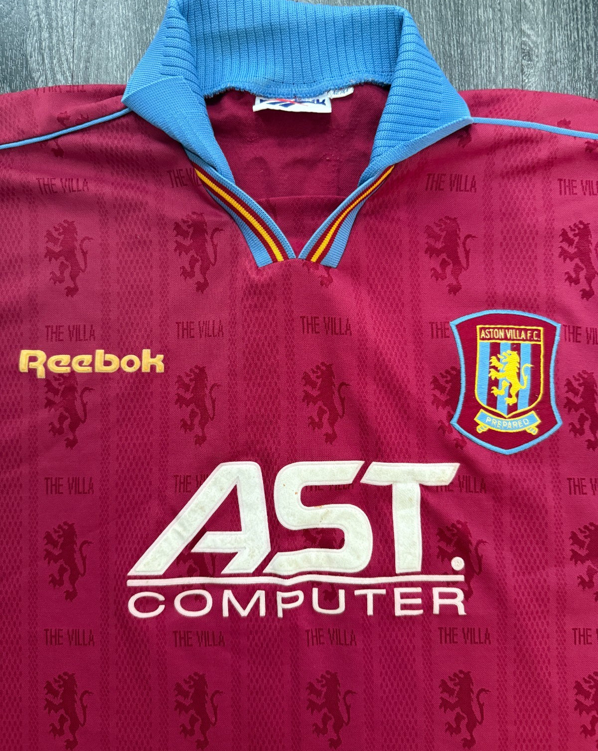 Original Reebok Aston Villa 1995/1996 Home Shirt McGRATH 5 Mens Large1