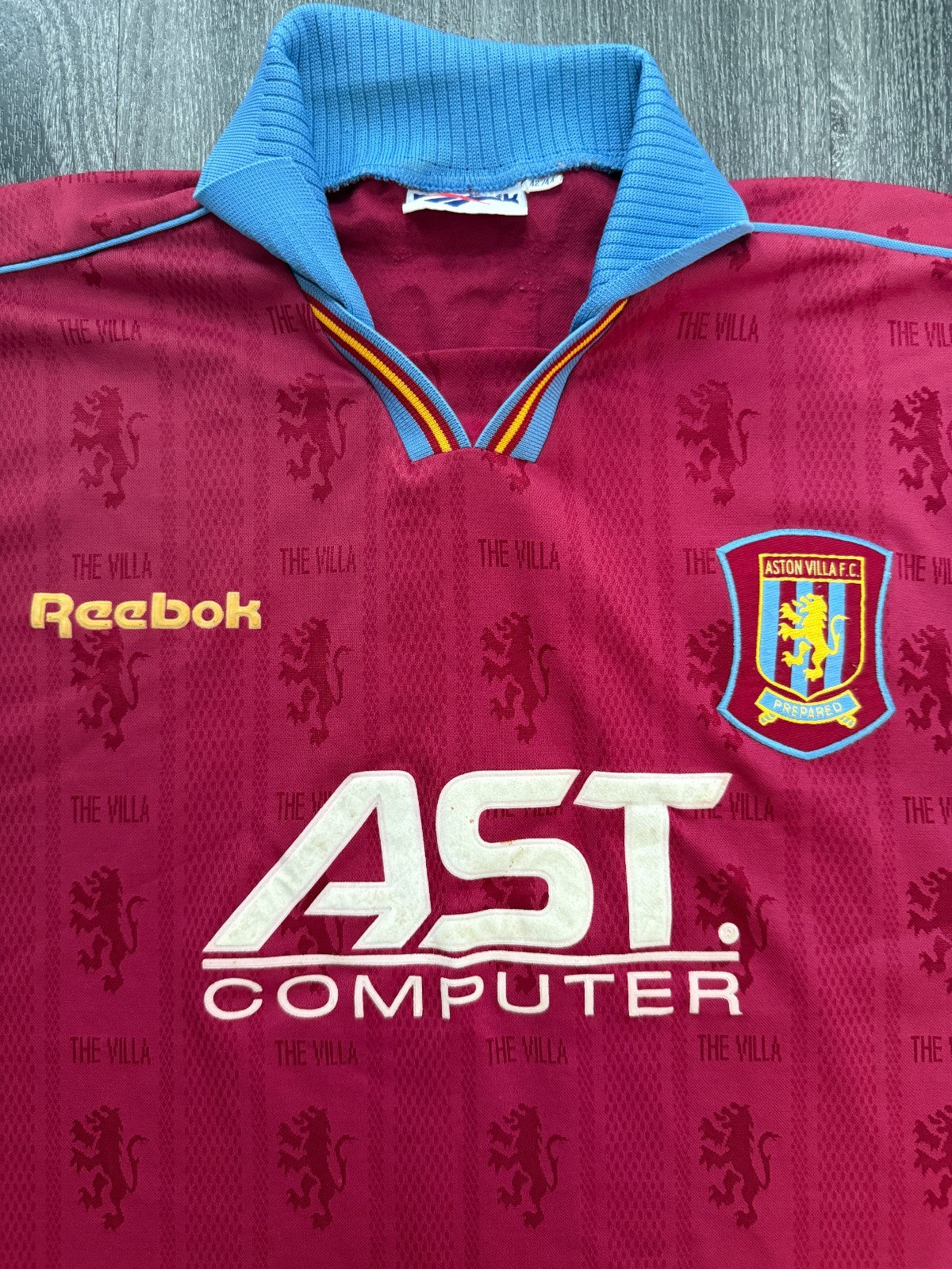 Original Reebok Aston Villa 1995/1996 Home Shirt McGRATH 5 Mens Large1