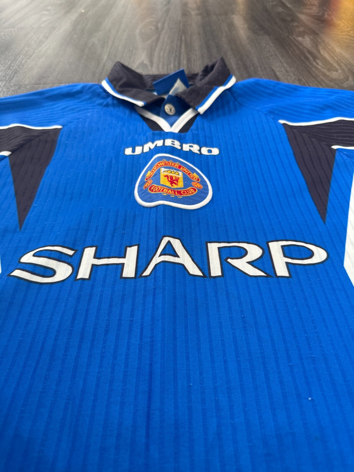Original Authentic Umbro Manchester United 1996/1997 SHERINGHAM 10 Third Shirt9