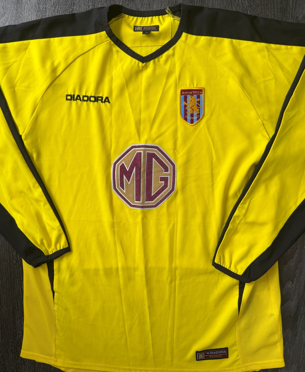 Original Diadora Aston Villa 2003/2004 Long Sleeve Away Shirt Mens Medium0