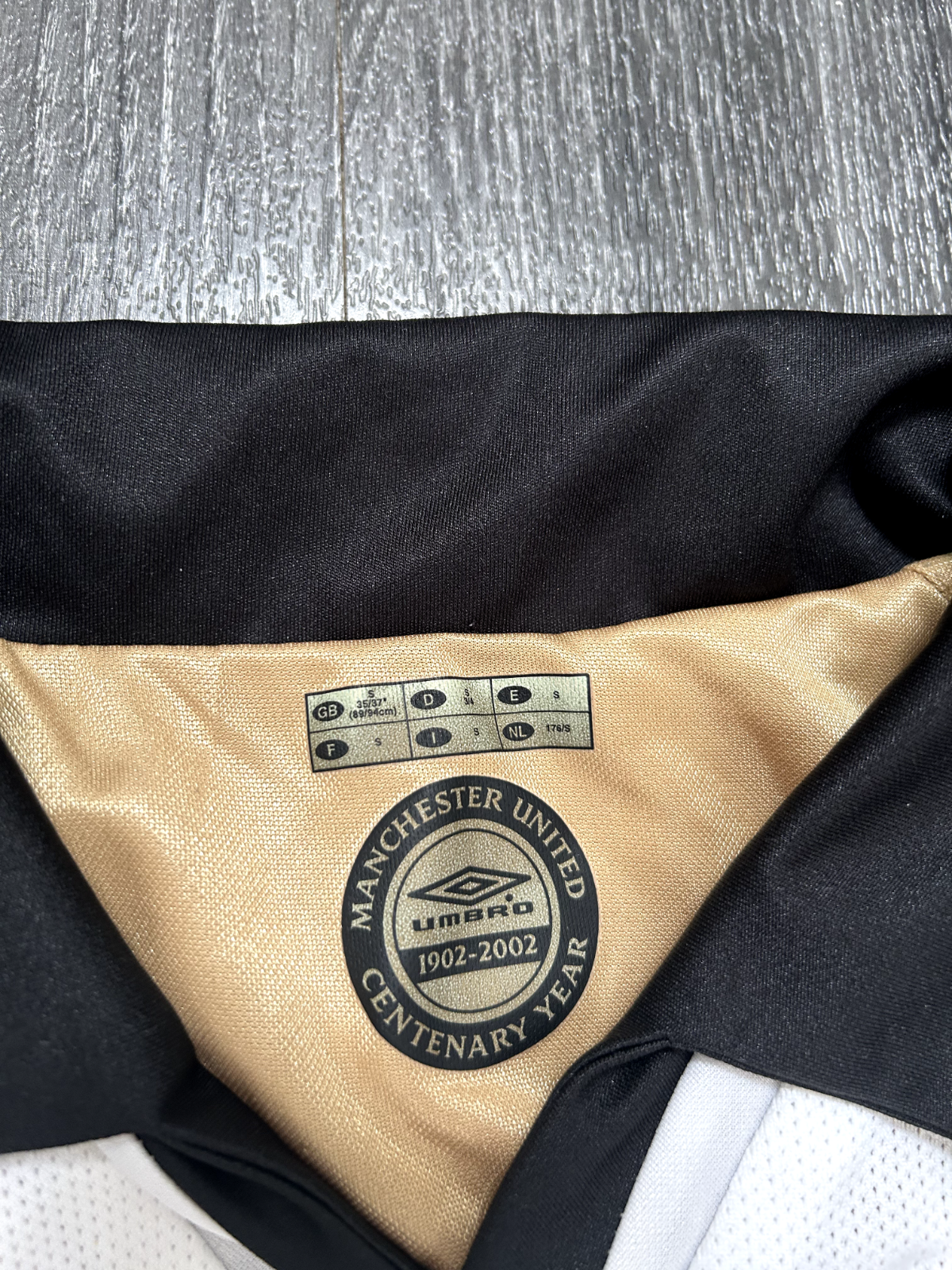 Authentic Umbro Manchester United 2001/2002 Away Shirt Long Sleeve Mens Small8