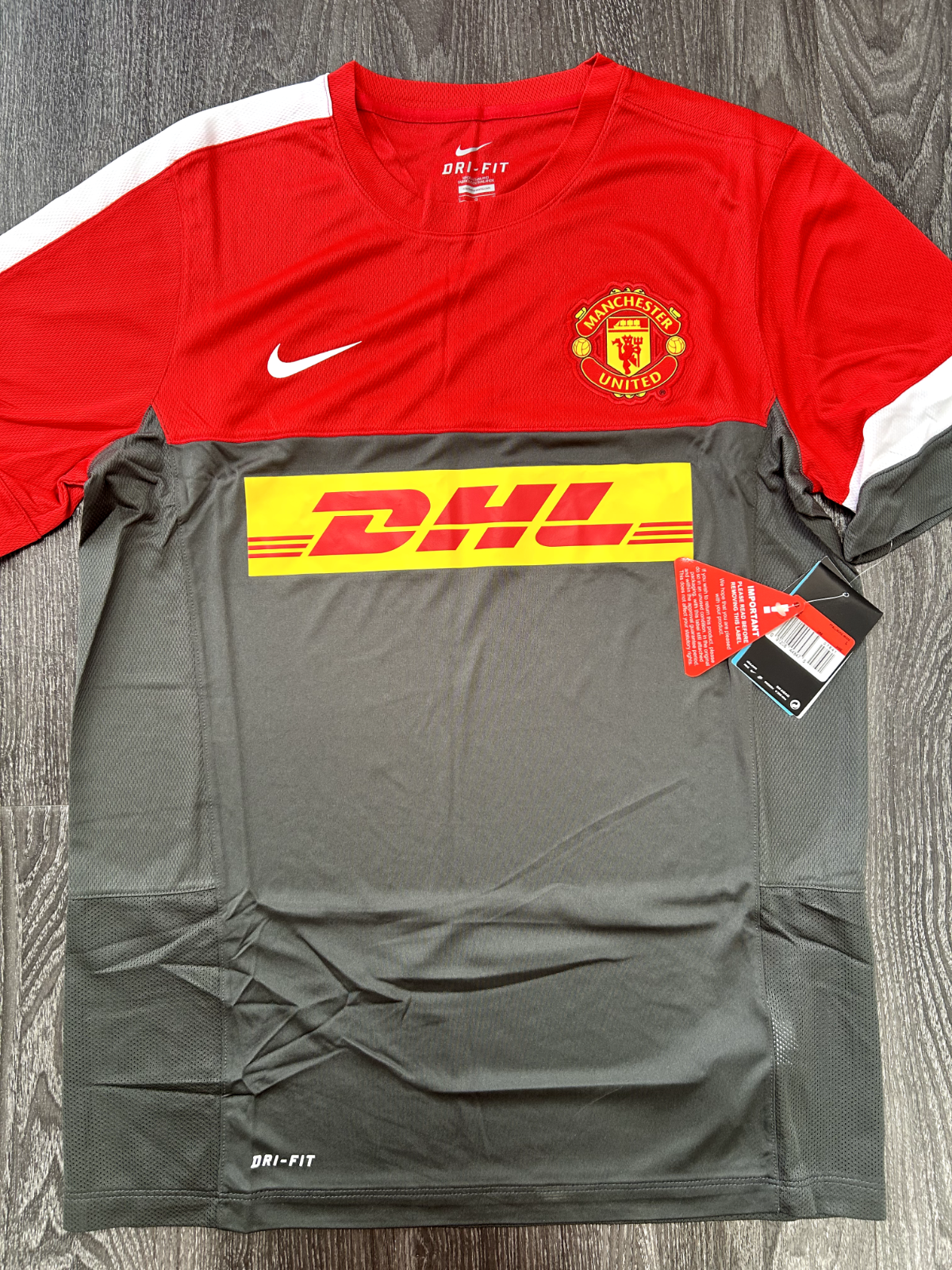 BRAND NEW Authentic Nike Manchester United 2012/2013 Training Shirt Mens Large0