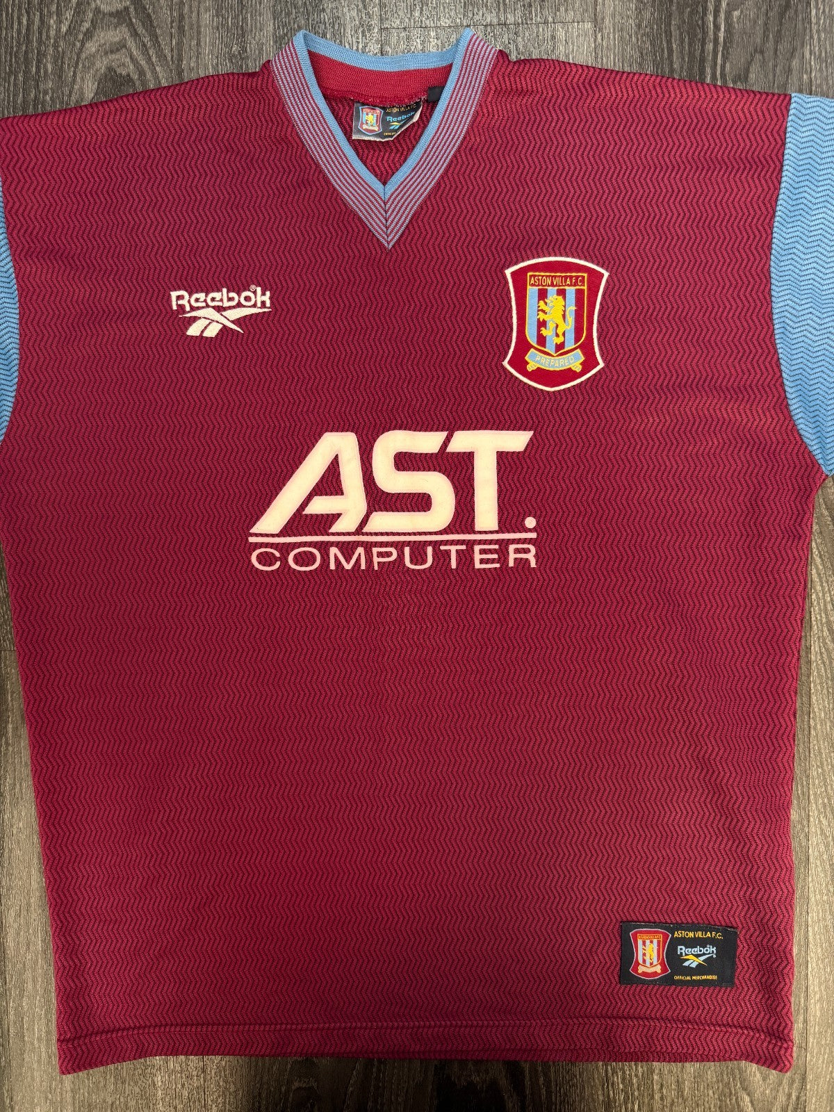 Original Authentic Reebok Aston Villa 1997/1998 Home Shirt Mens Large0