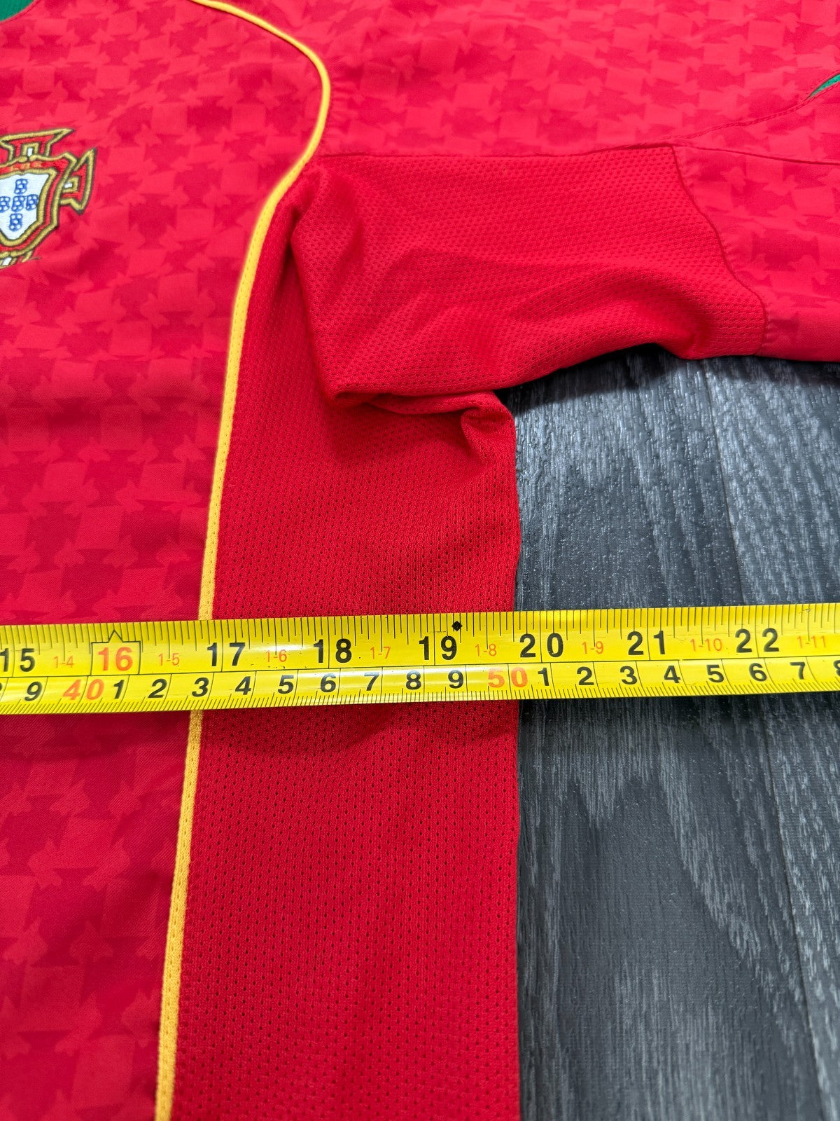 Original Authentic Nike Portugal 2004 Home Shirt Mens Medium4