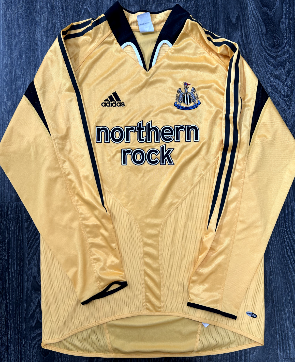 Authentic Adidas Newcastle United 2004/2005 Third Shirt Long Sleeve Mens Small0