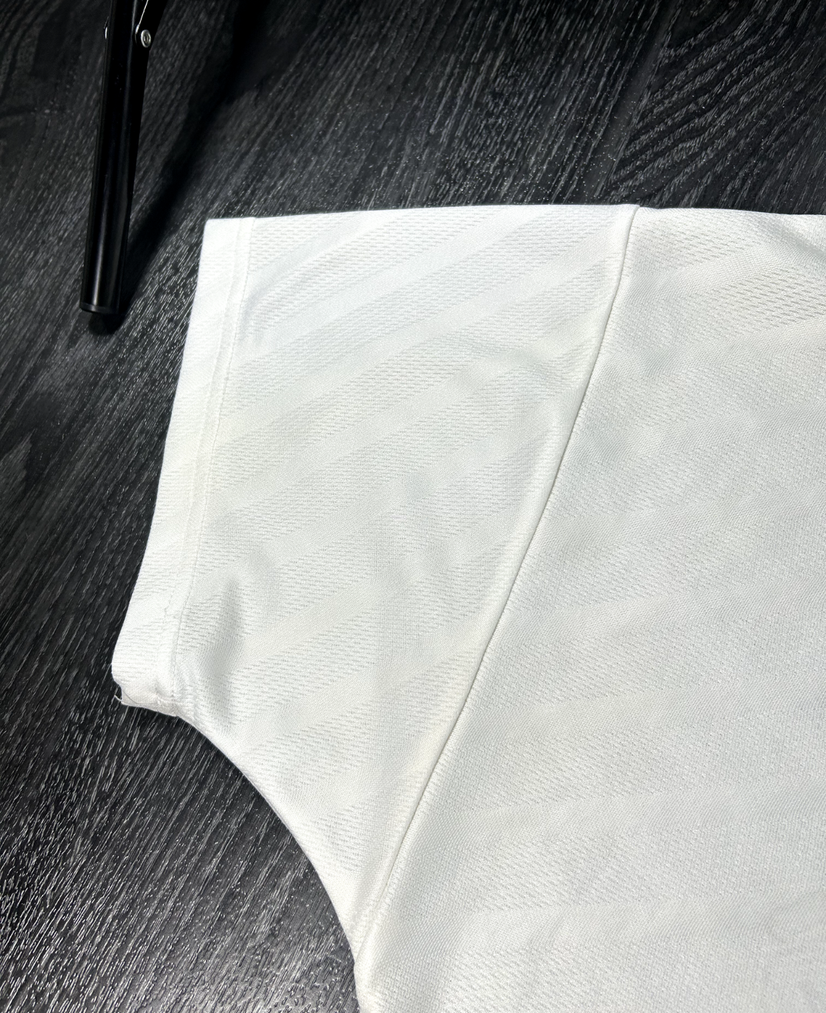 Original Authentic Umbro Manchester United 1996/1997 Away Shirt Mens Large2