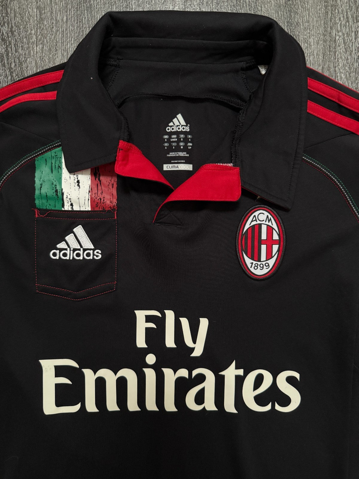 Original Adidas AC Milan 2012/2013 Third Shirt Mens Small S1