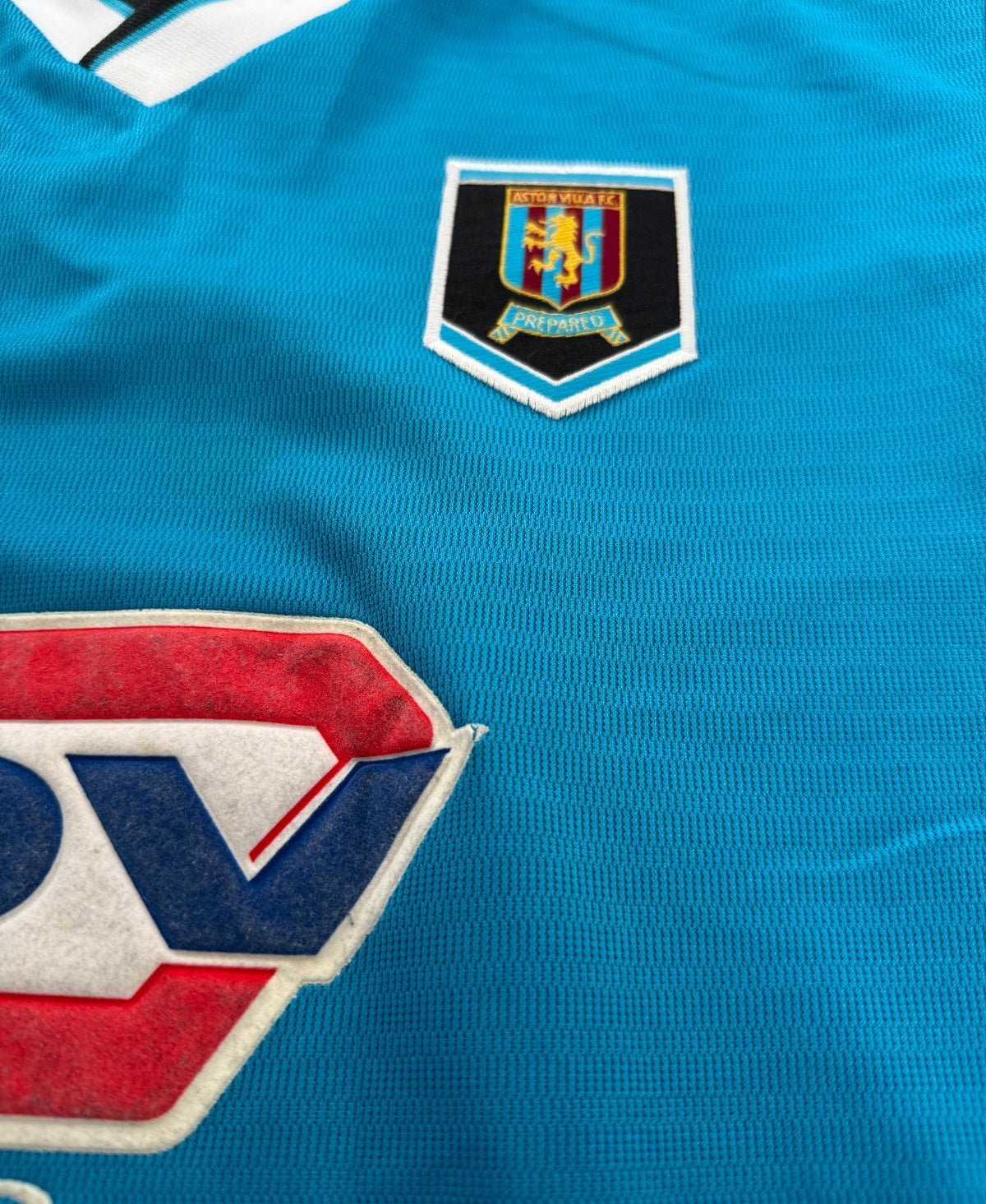 Original Authentic Reebok Aston Villa 1998/1999 Away Shirt Mens Small3