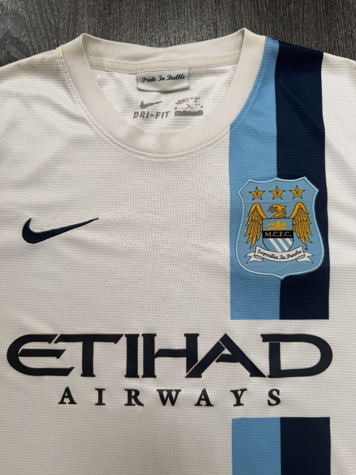 Original Authentic Nike Manchester City 2013/2014 Third Shirt Mens Medium1