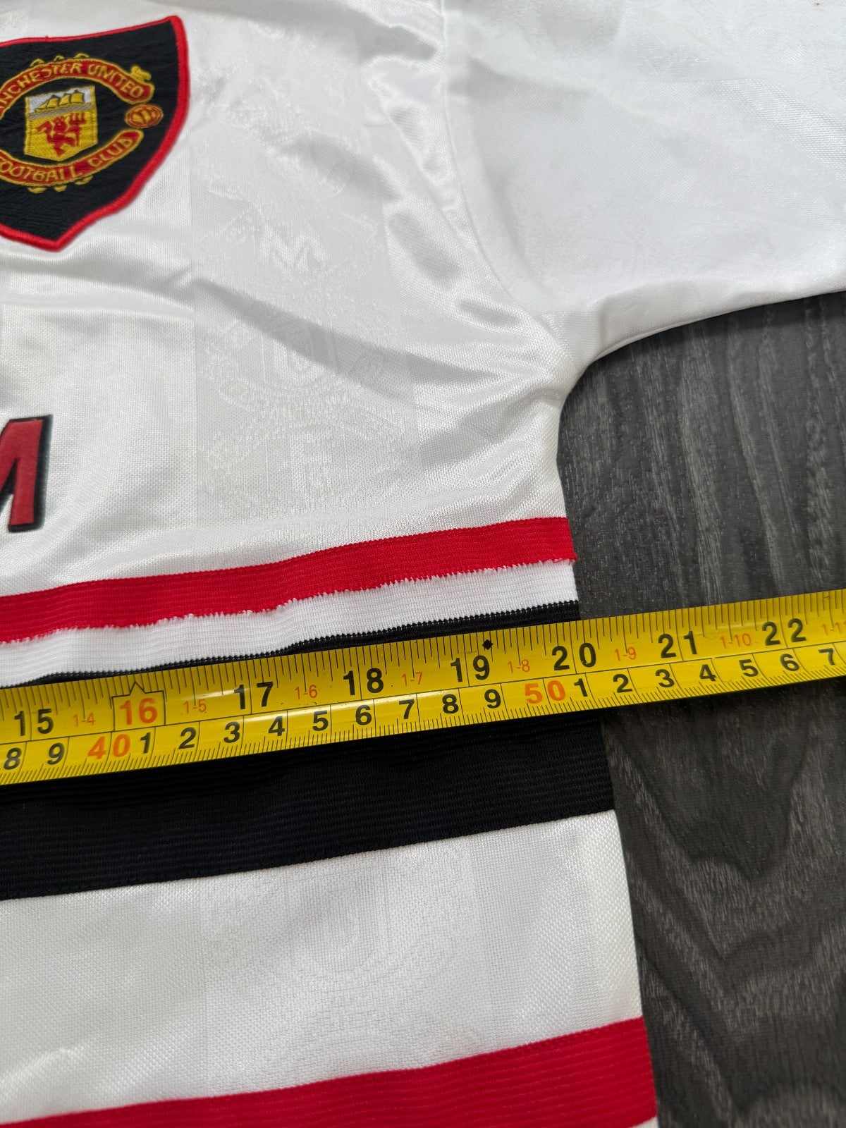 Original Authentic Umbro Manchester United 1997/1998 Away Shirt Mens Medium4