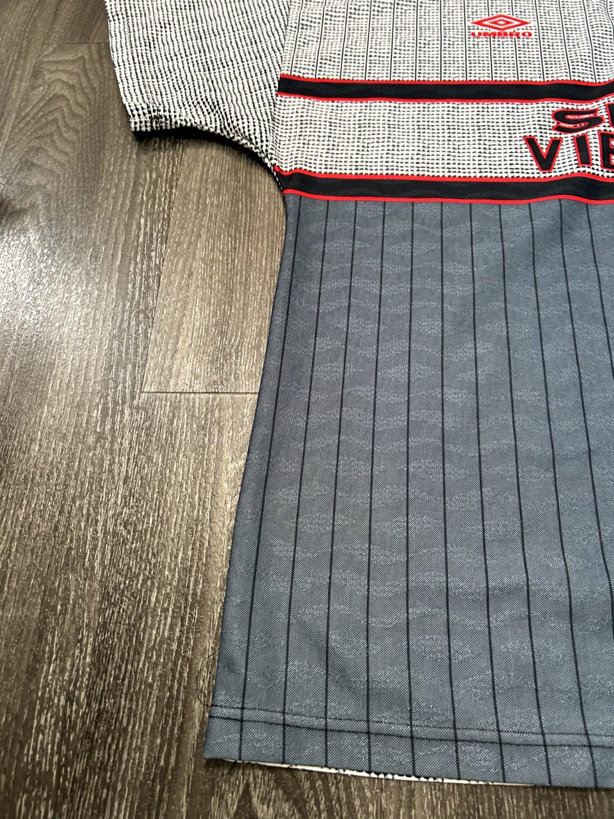 Original Authentic Umbro Manchester United 1995/1996 Away Shirt 2XL Mens4