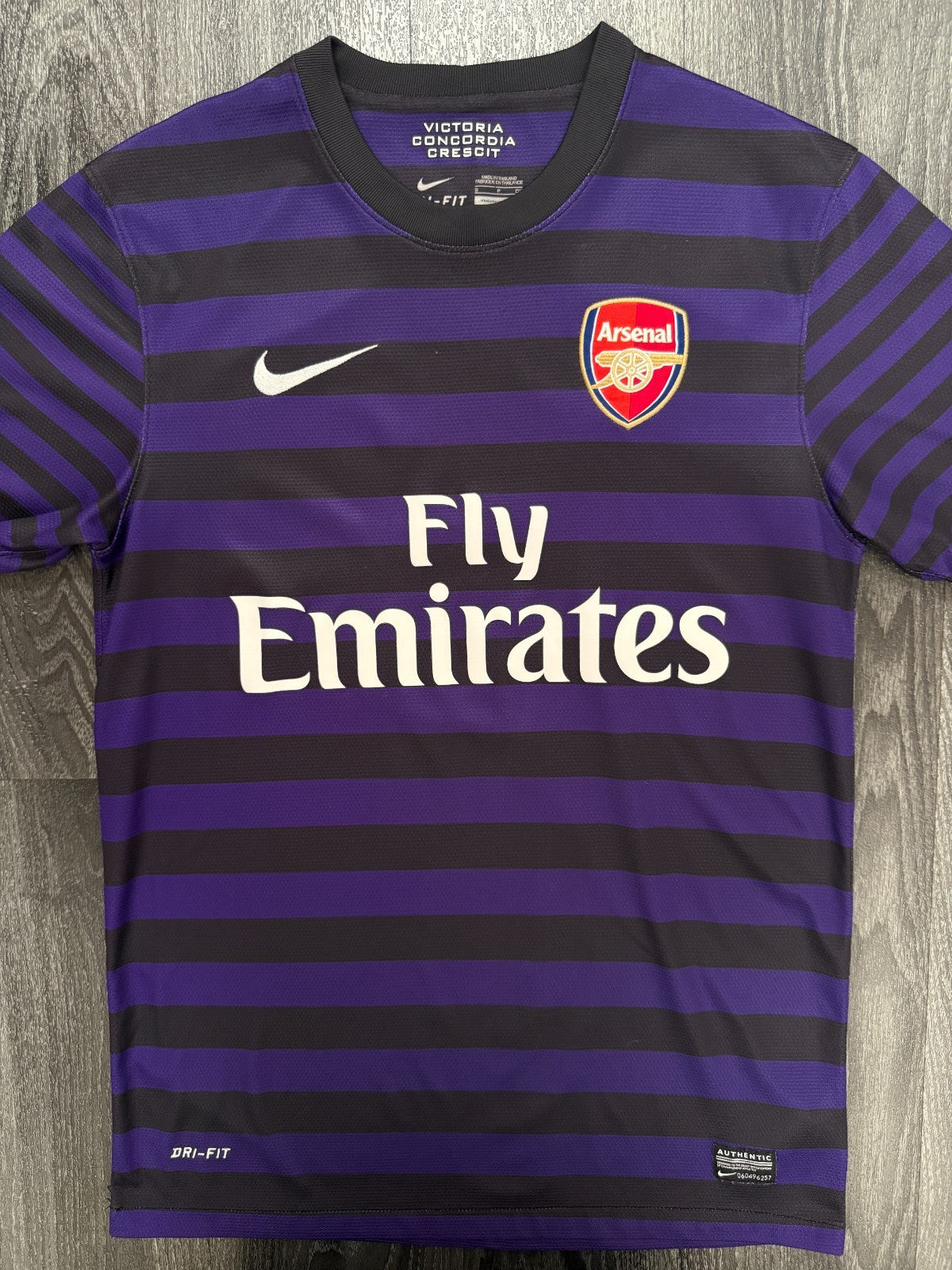 Original Nike Arsenal 2012/2013 Away Shirt Mens Small0
