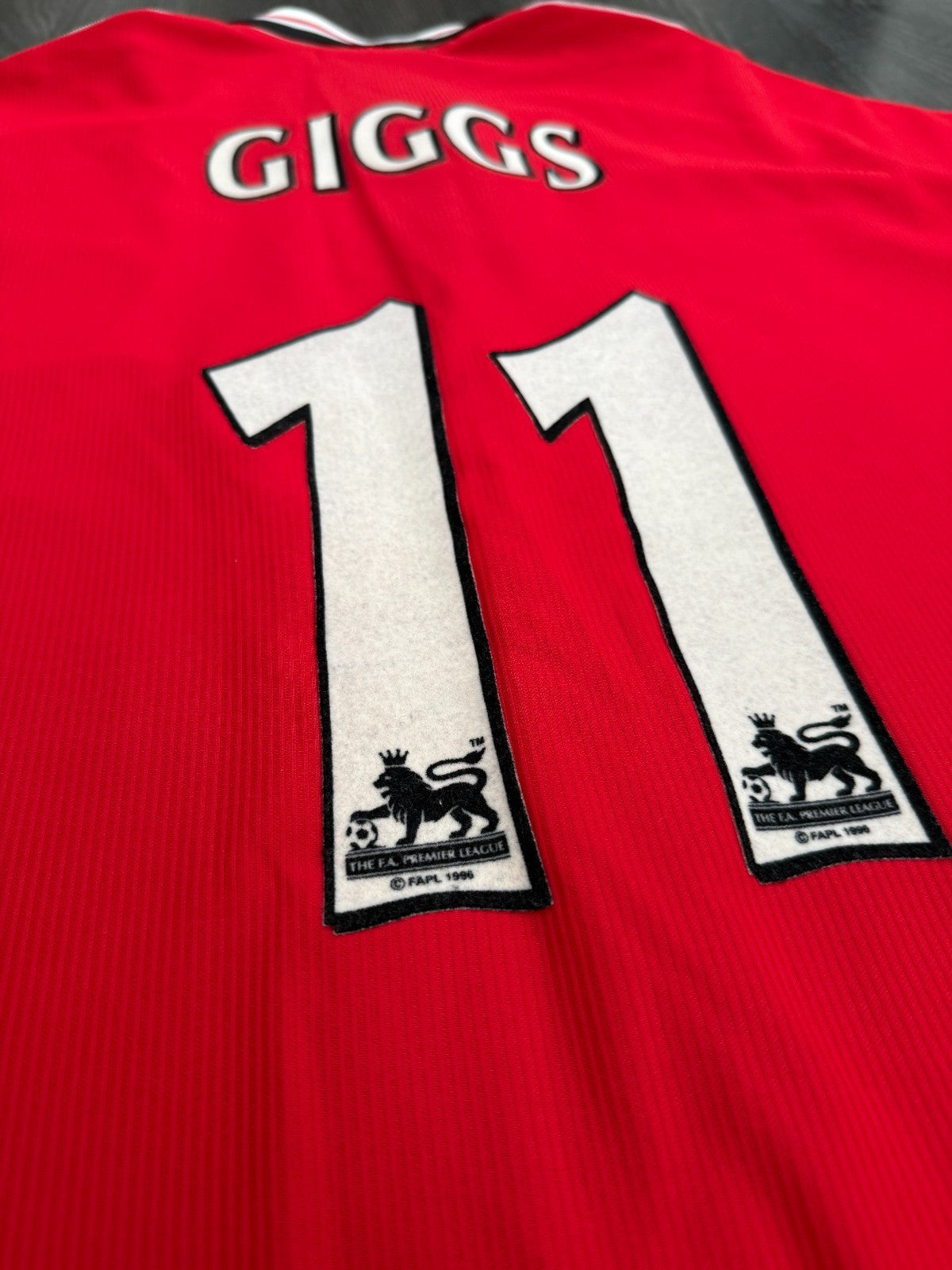 Original Umbro Manchester United 1998/1999 Home Shirt GIGGS 11 Mens Extra Large4