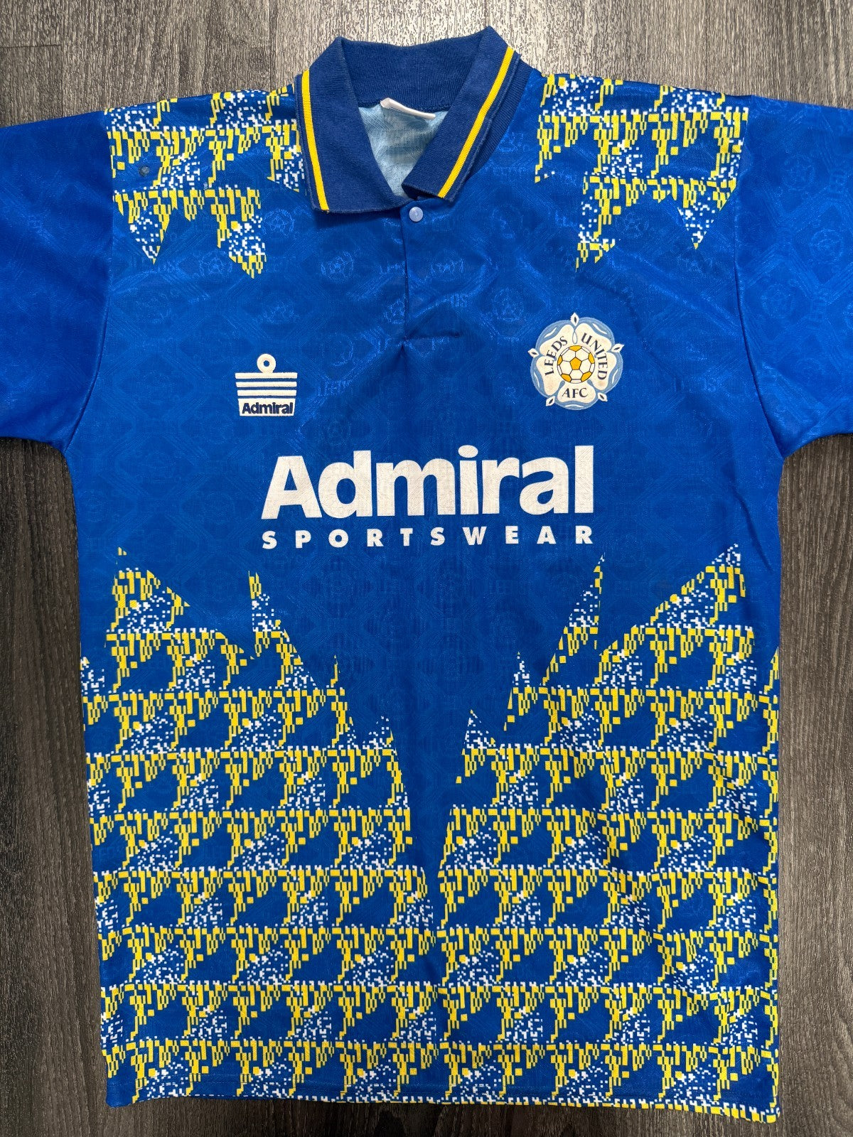 Original Authentic Admiral Leeds United 1992/1993 Away Shirt Mens Medium0