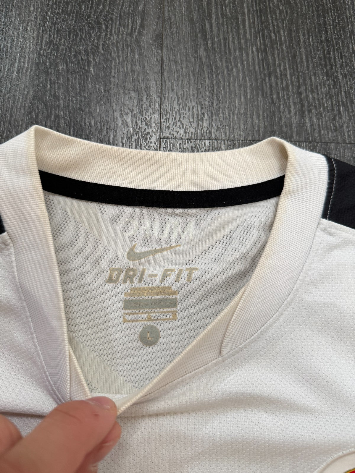 Original Authentic Nike Manchester United 2010/2011 Away Shirt Mens Large2