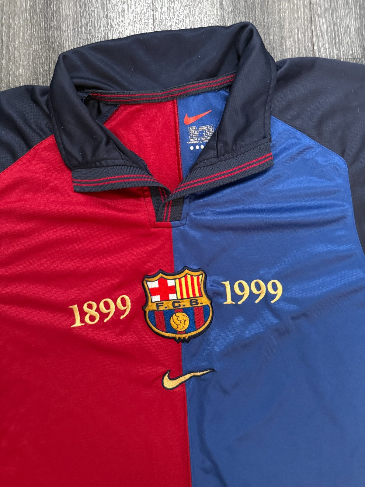 Original Authentic Nike Barcelona 1999/2000 Home Shirt Mens Small1