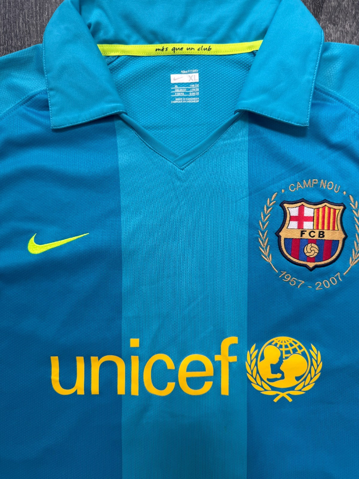 Original Authentic Nike Barcelona 2007/2008 Away Shirt Mens Extra Large1
