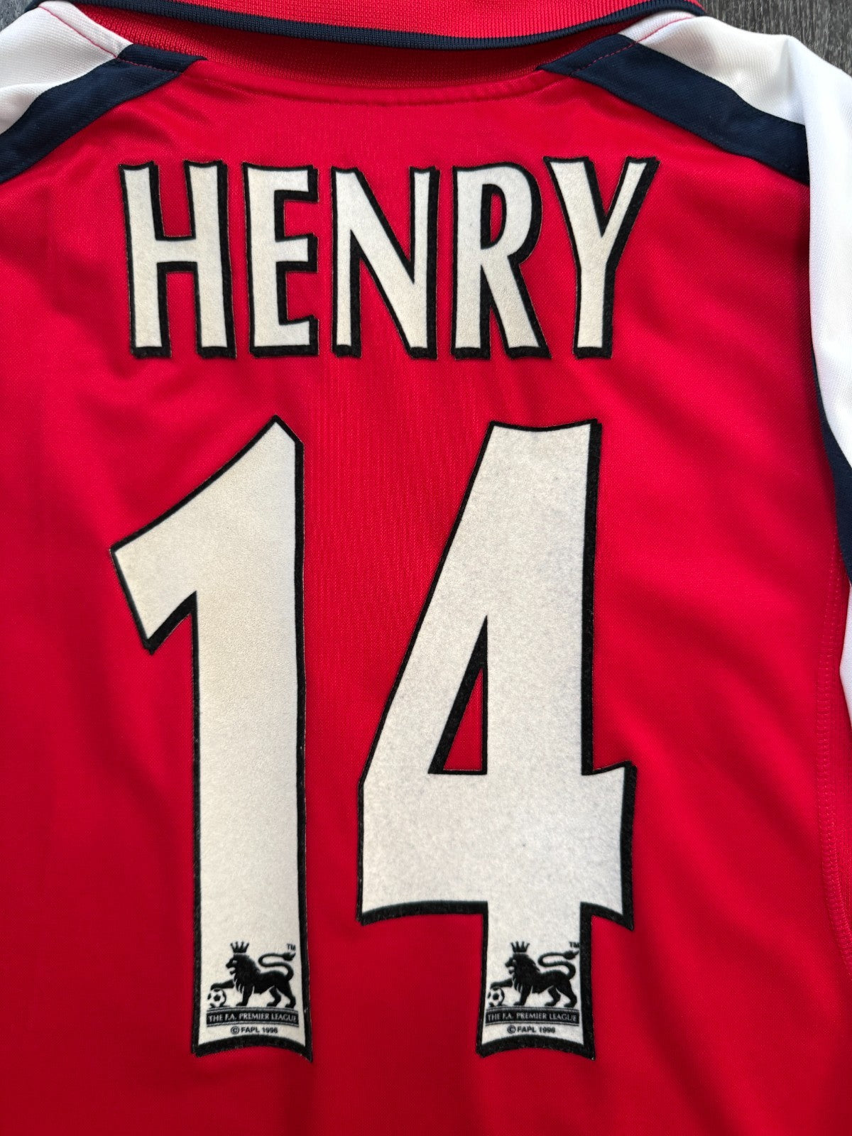Original Nike Arsenal 2000/2001 Home Shirt HENRY 14 Mens Medium M1