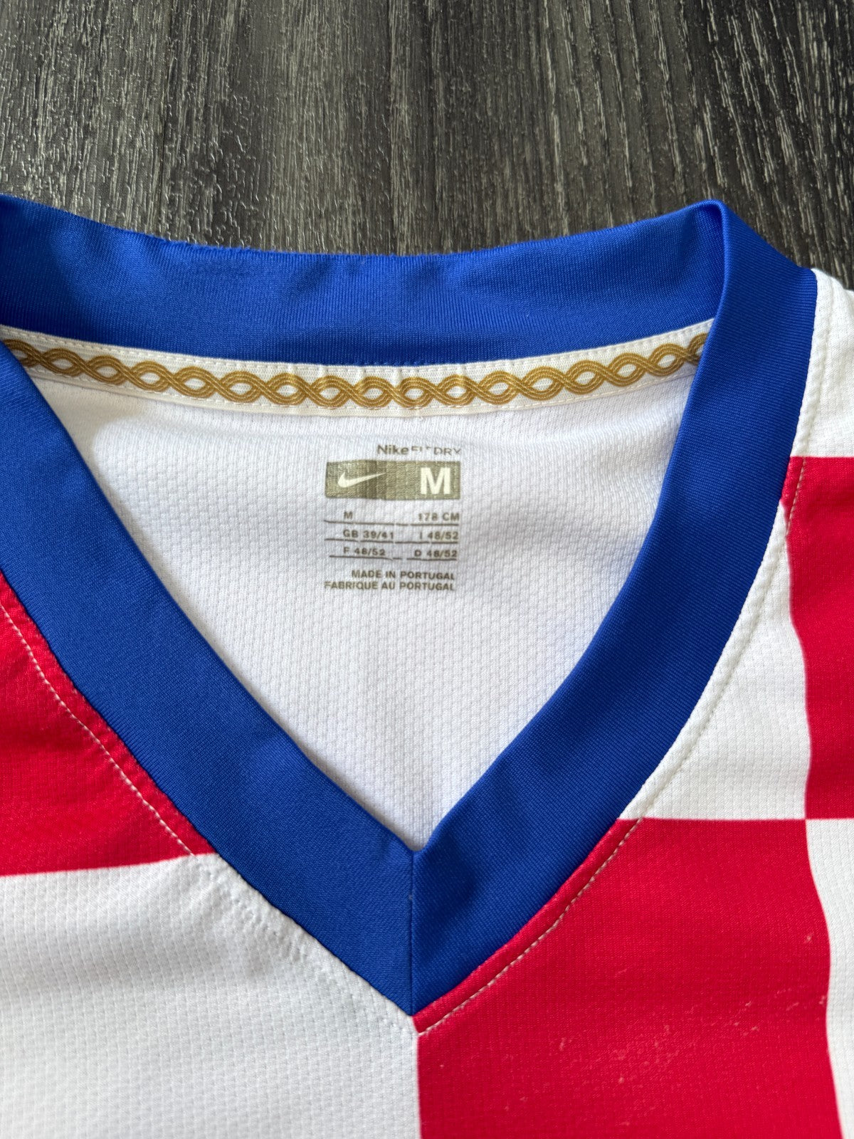 Original Authentic Nike Croatia 2008 Home Shirt Mens Medium2