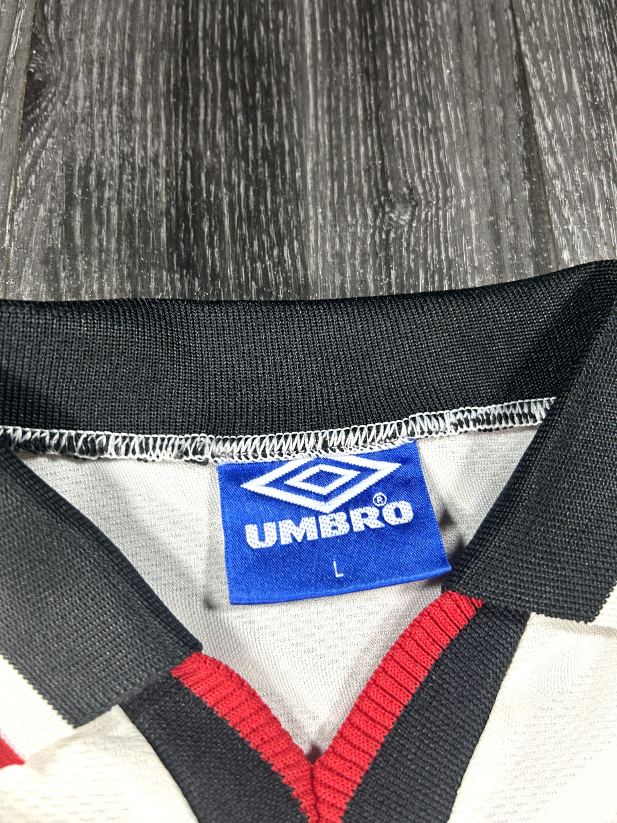 Original Authentic Umbro Manchester United 1996/1997 Away Shirt Mens Large8