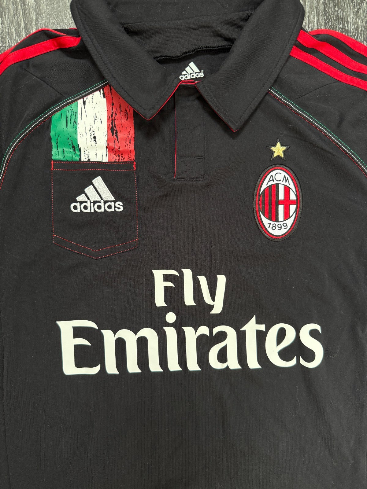 Original Authentic Adidas AC Milan 2012/2013 Third Shirt Mens Small1