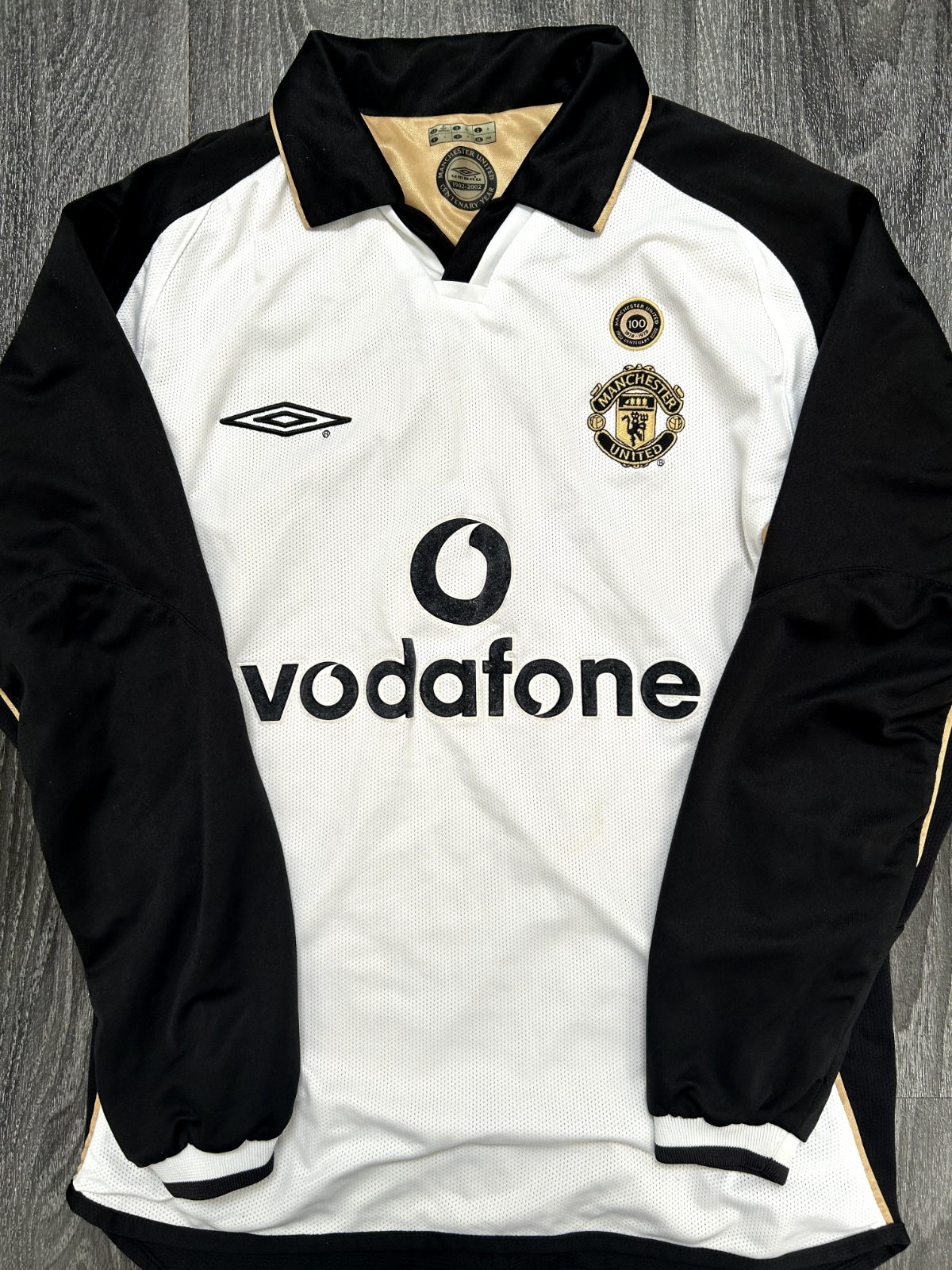 Authentic Umbro Manchester United 2001/2002 Away Shirt Long Sleeve Mens Small1