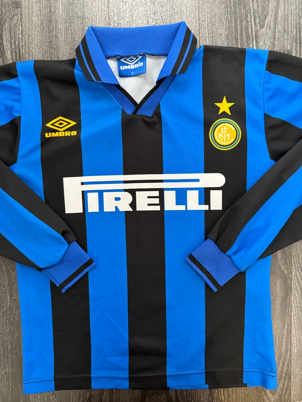 Original Basic Umbro Inter Milan 1995/1996 Home Shirt Mens Small0