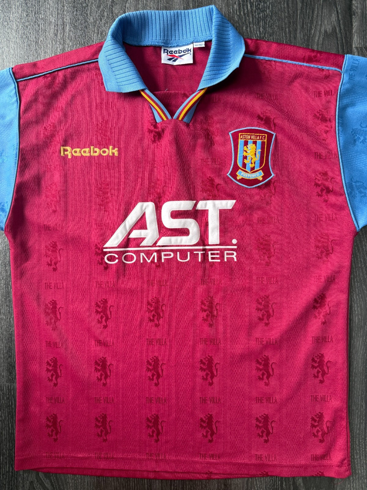 Original Authentic Reebok Aston Villa 1995/1996 Home Shirt Mens Medium0
