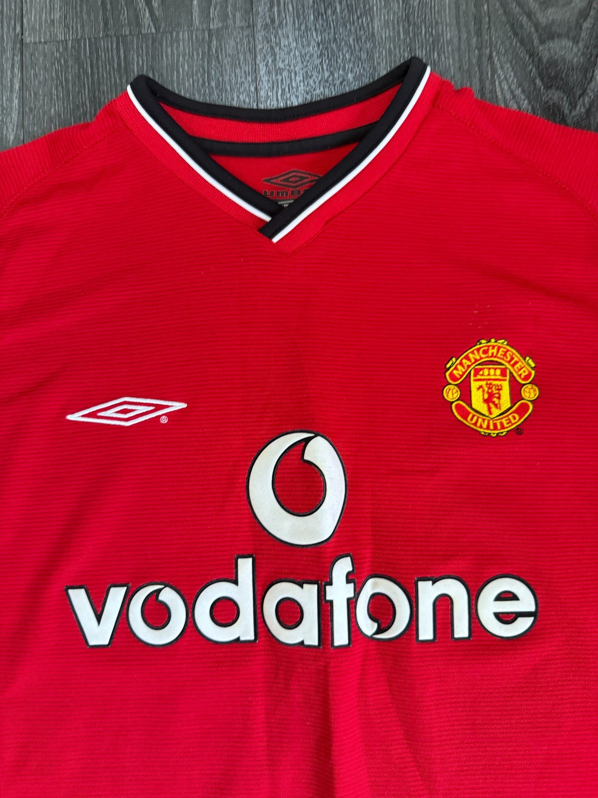 Original Authentic Umbro Manchester United 2000/2001 Home Shirt Mens Medium1