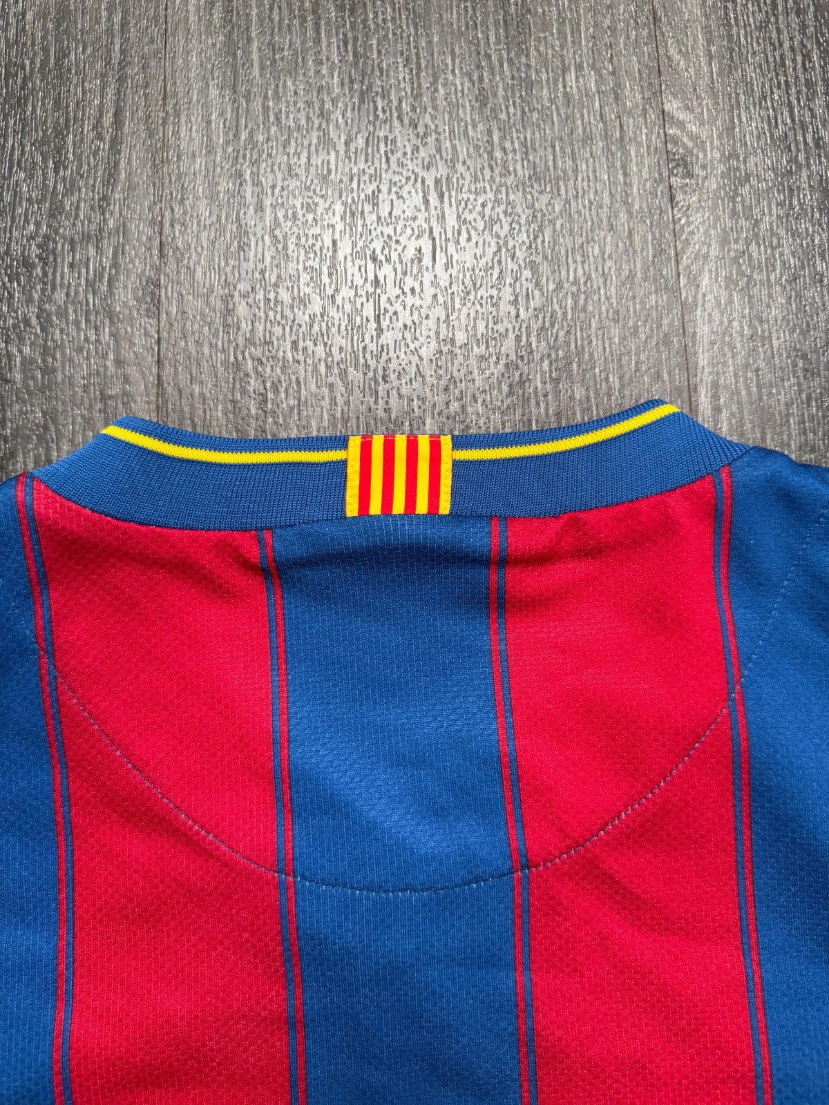 Original Authentic Nike Barcelona 2009/2010 Home Shirt Mens Small6