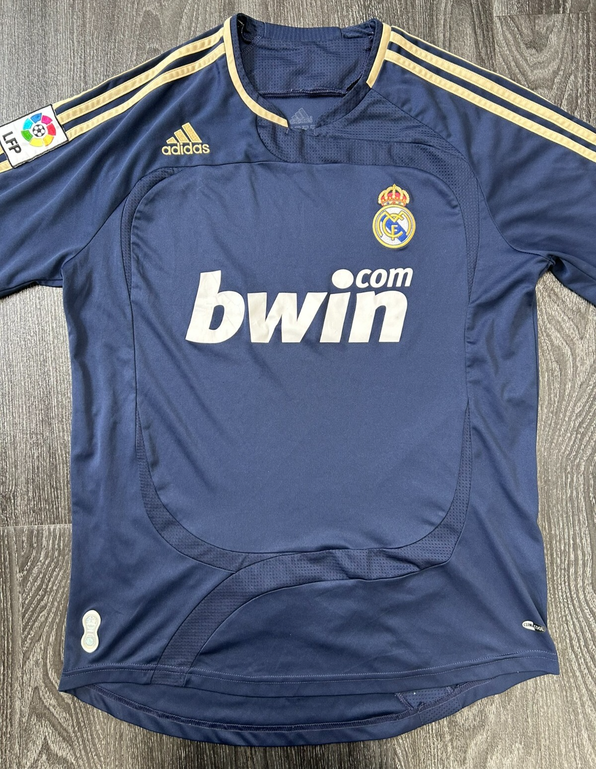 Original Authentic Adidas Real Madrid 2007/2008 Away Shirt Mens Medium0