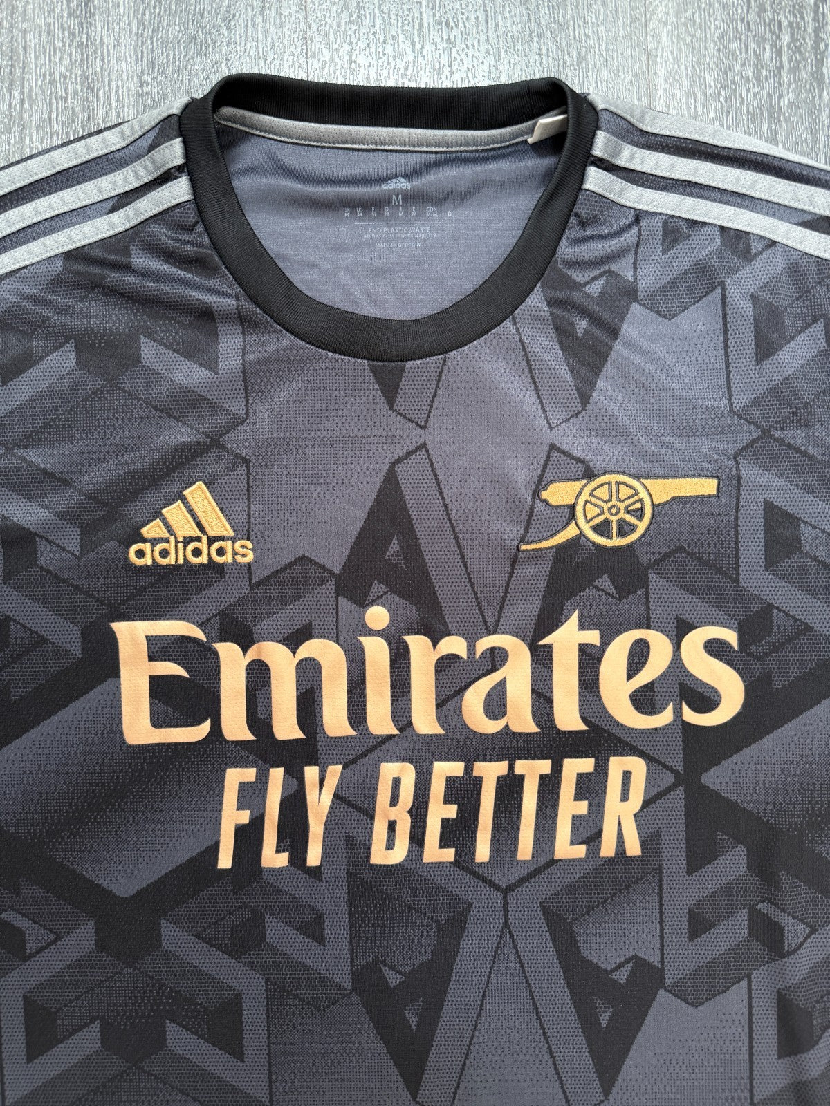 Original Authentic Adidas Arsenal 2022/2023 Away Shirt Mens Medium1