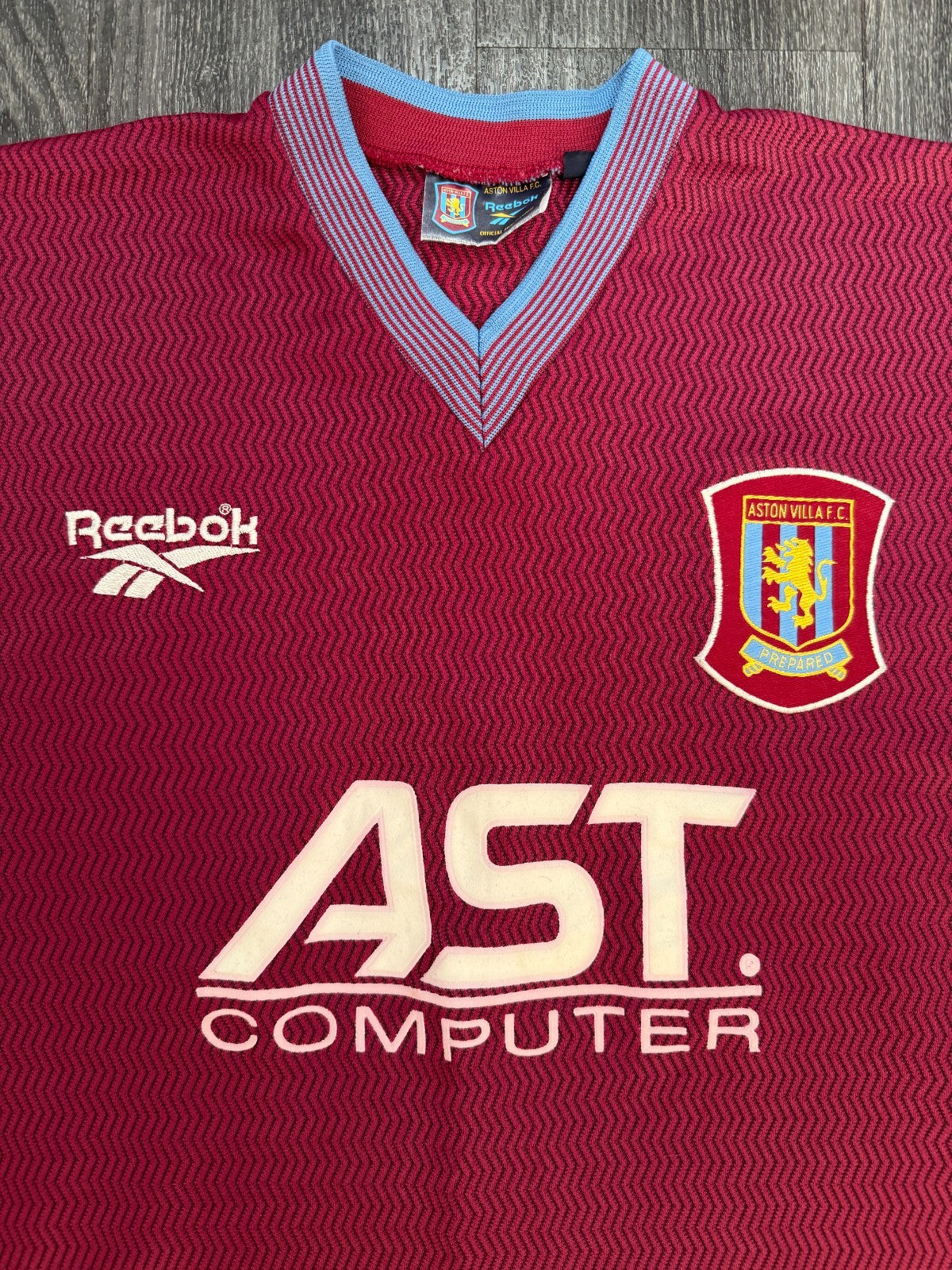 Original Authentic Reebok Aston Villa 1997/1998 Home Shirt Mens Large1