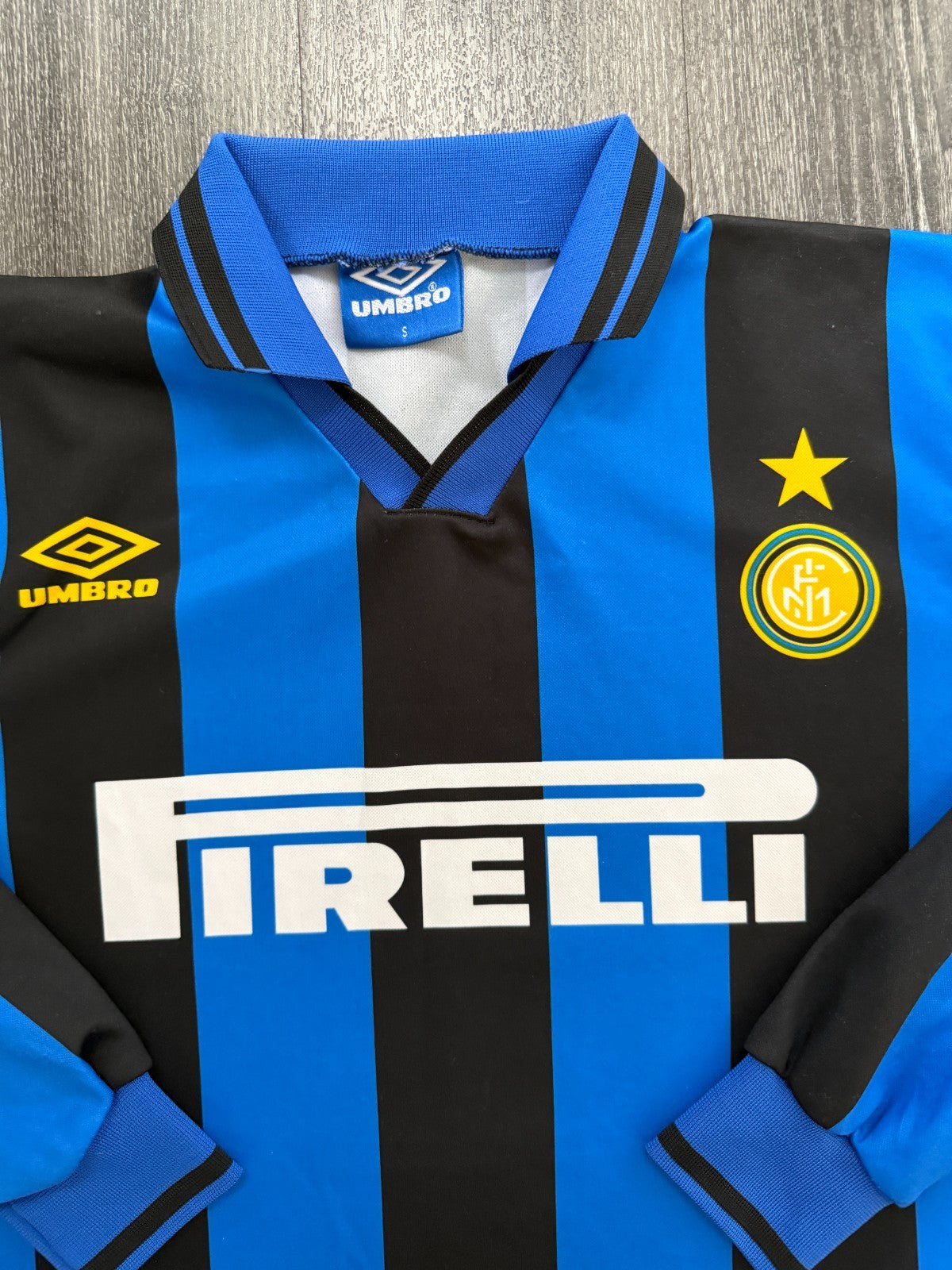 Original Basic Umbro Inter Milan 1995/1996 Home Shirt Mens Small1